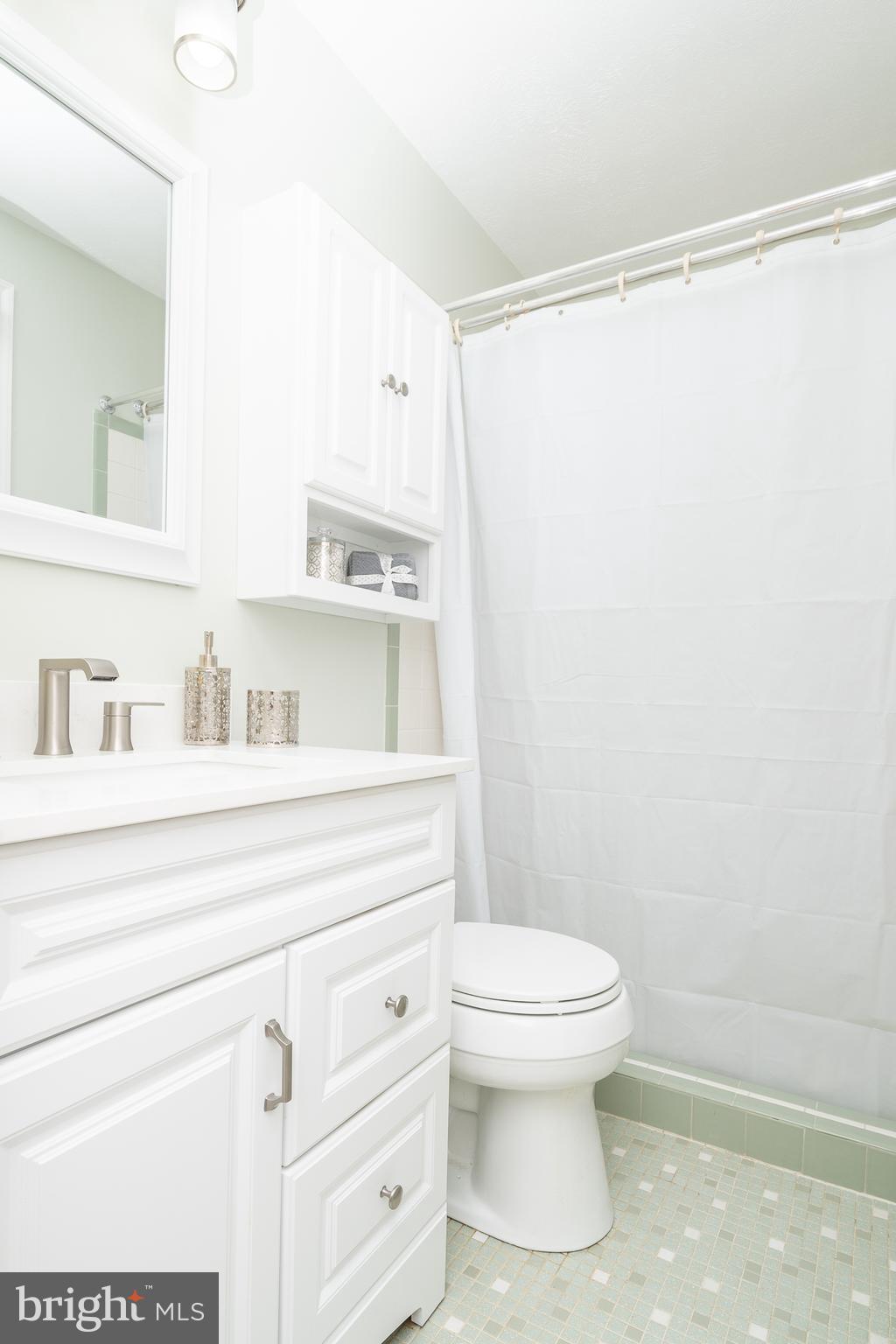 WILLIAMSBURG ESTATES - Residential