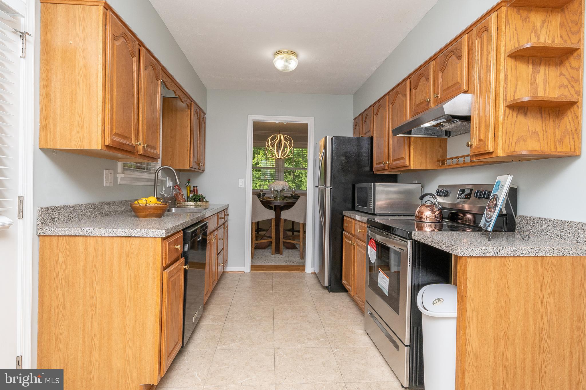 WILLIAMSBURG ESTATES - Residential