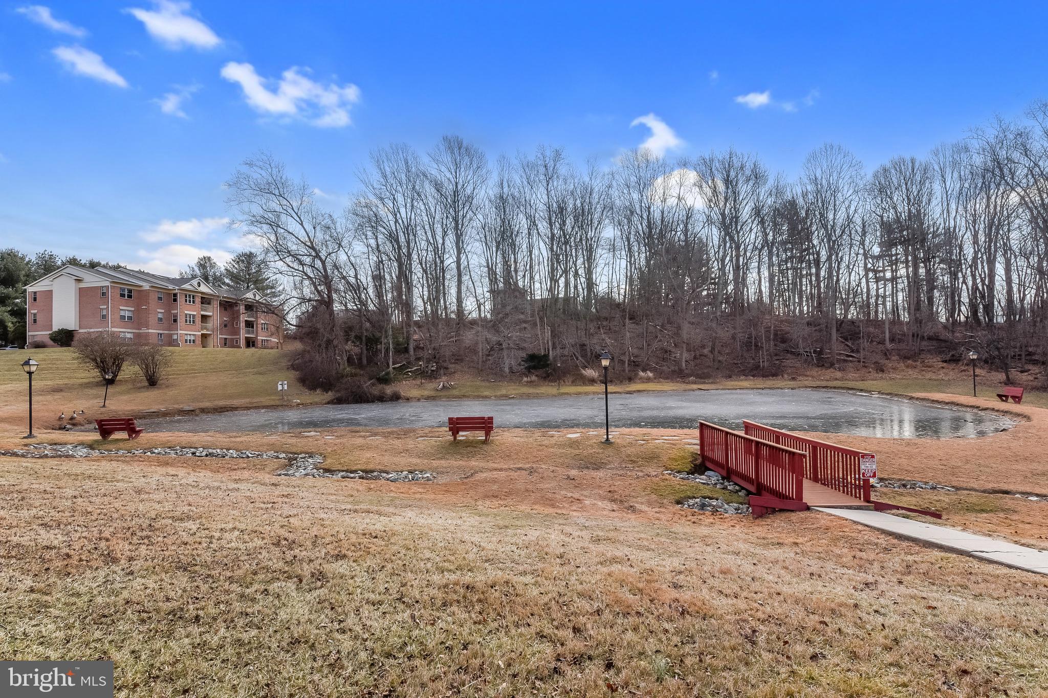 POND CONDOMINIUMS - Residential