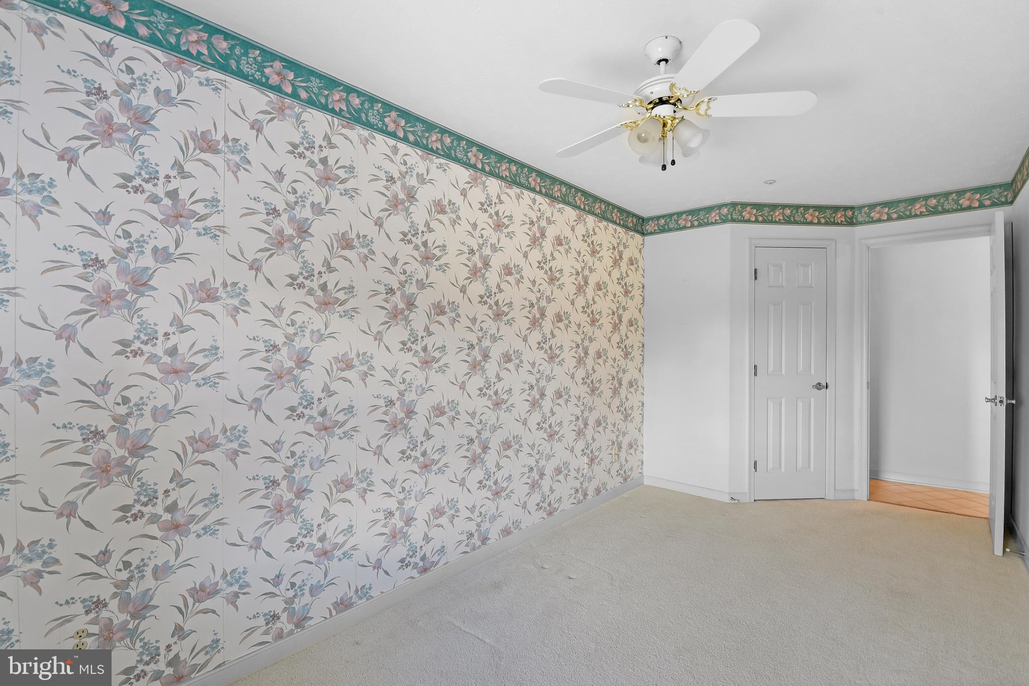 POND CONDOMINIUMS - Residential