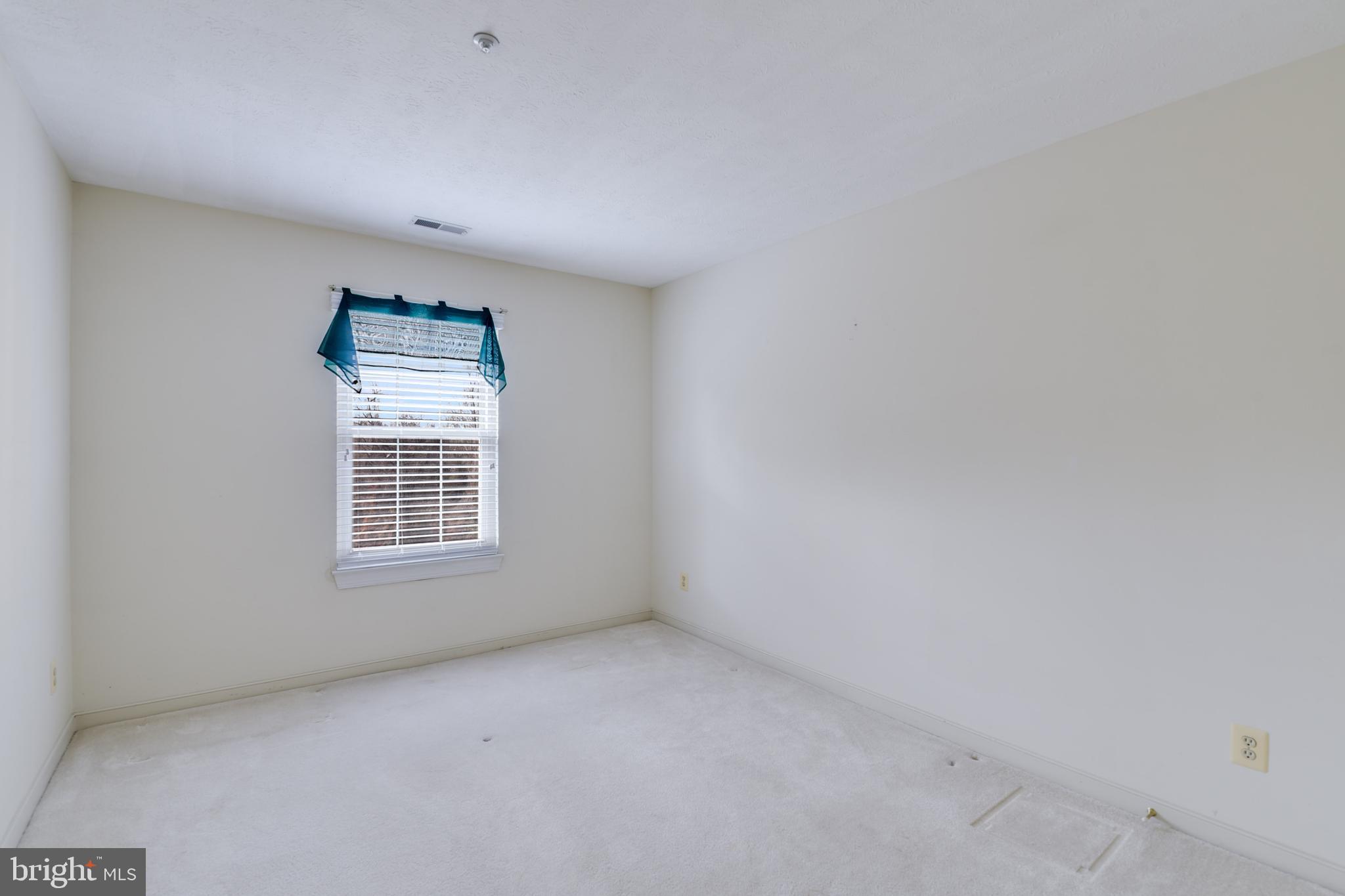 POND CONDOMINIUMS - Residential