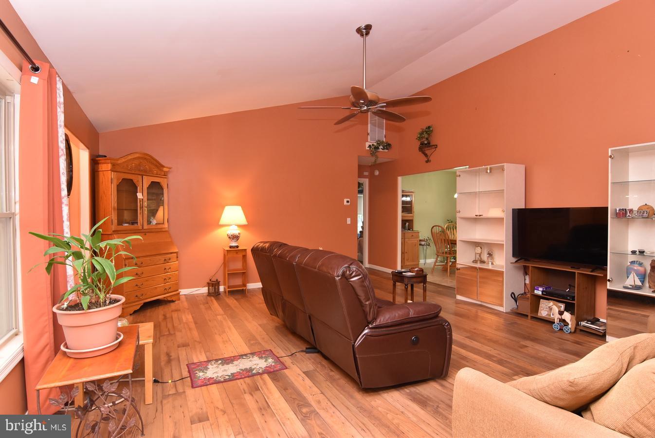 322 MATTHEWS CIRCLE