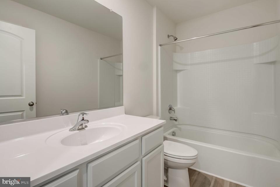 CAMBRIAN HILLS - Residential
