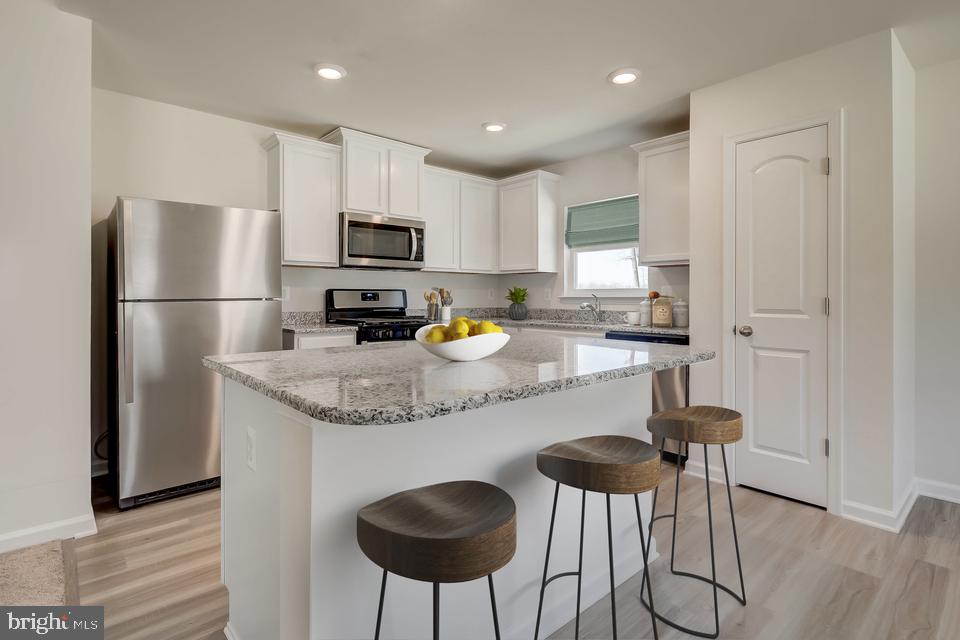 CAMBRIAN HILLS - Residential