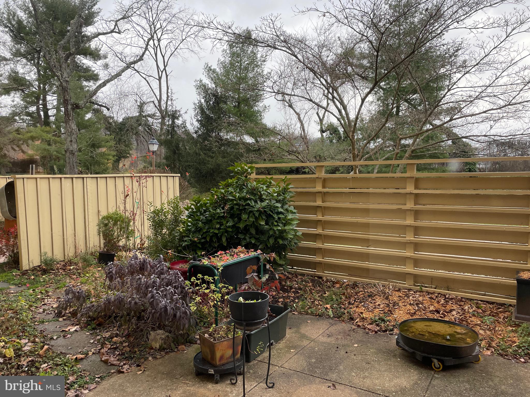 CROSS KEYS - Residential