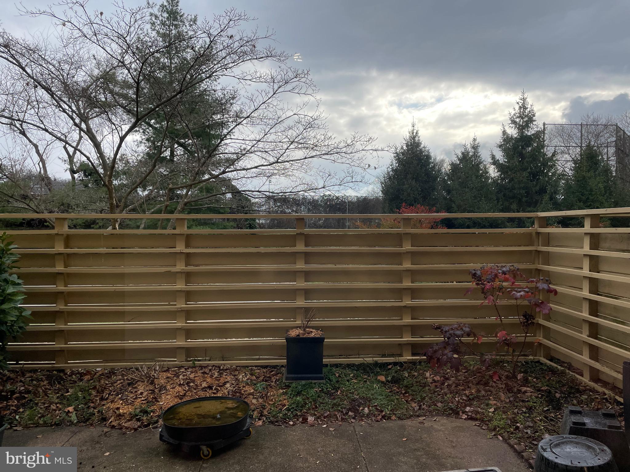 CROSS KEYS - Residential