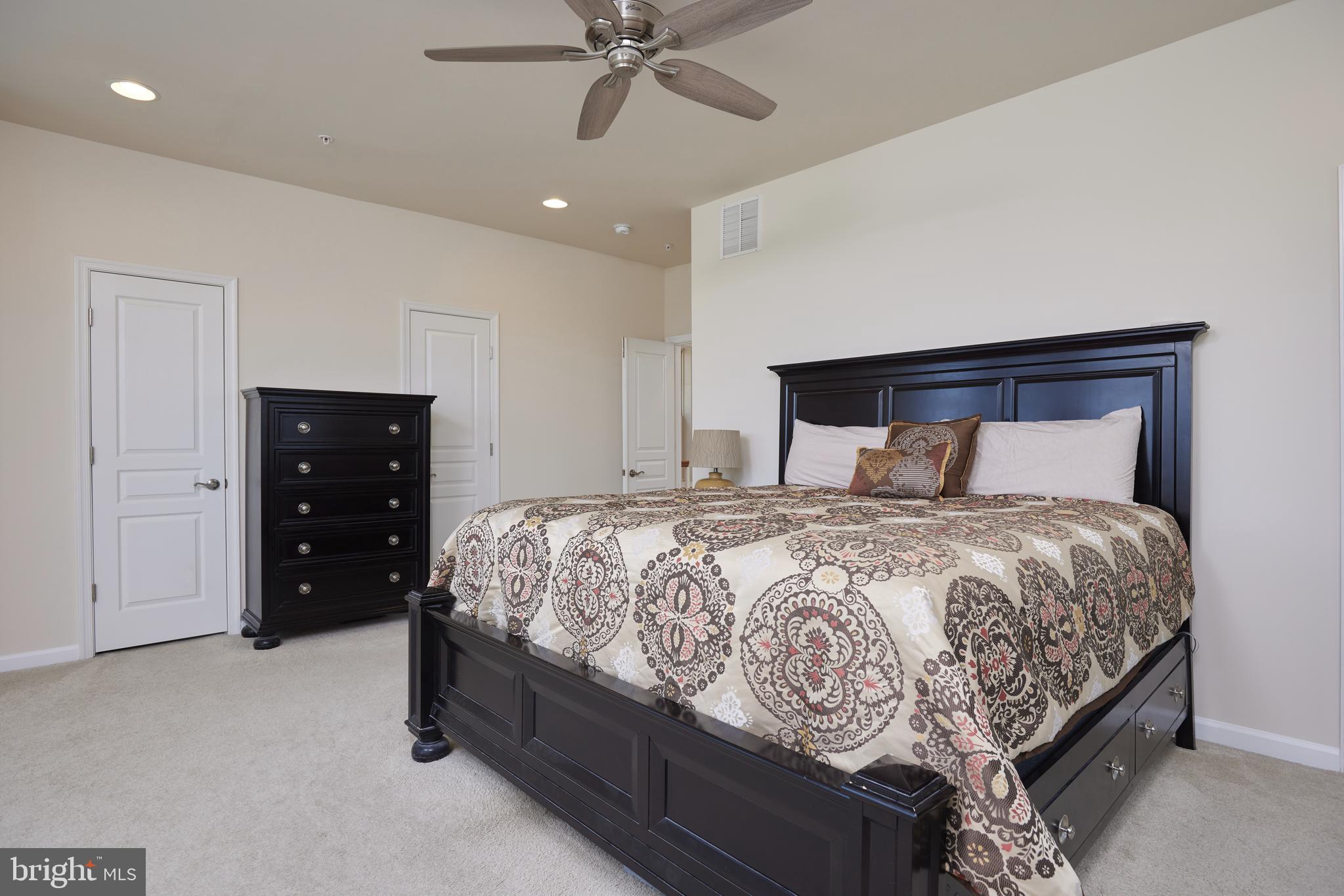 PARKLANDS AT WATKINS MILL - Residential