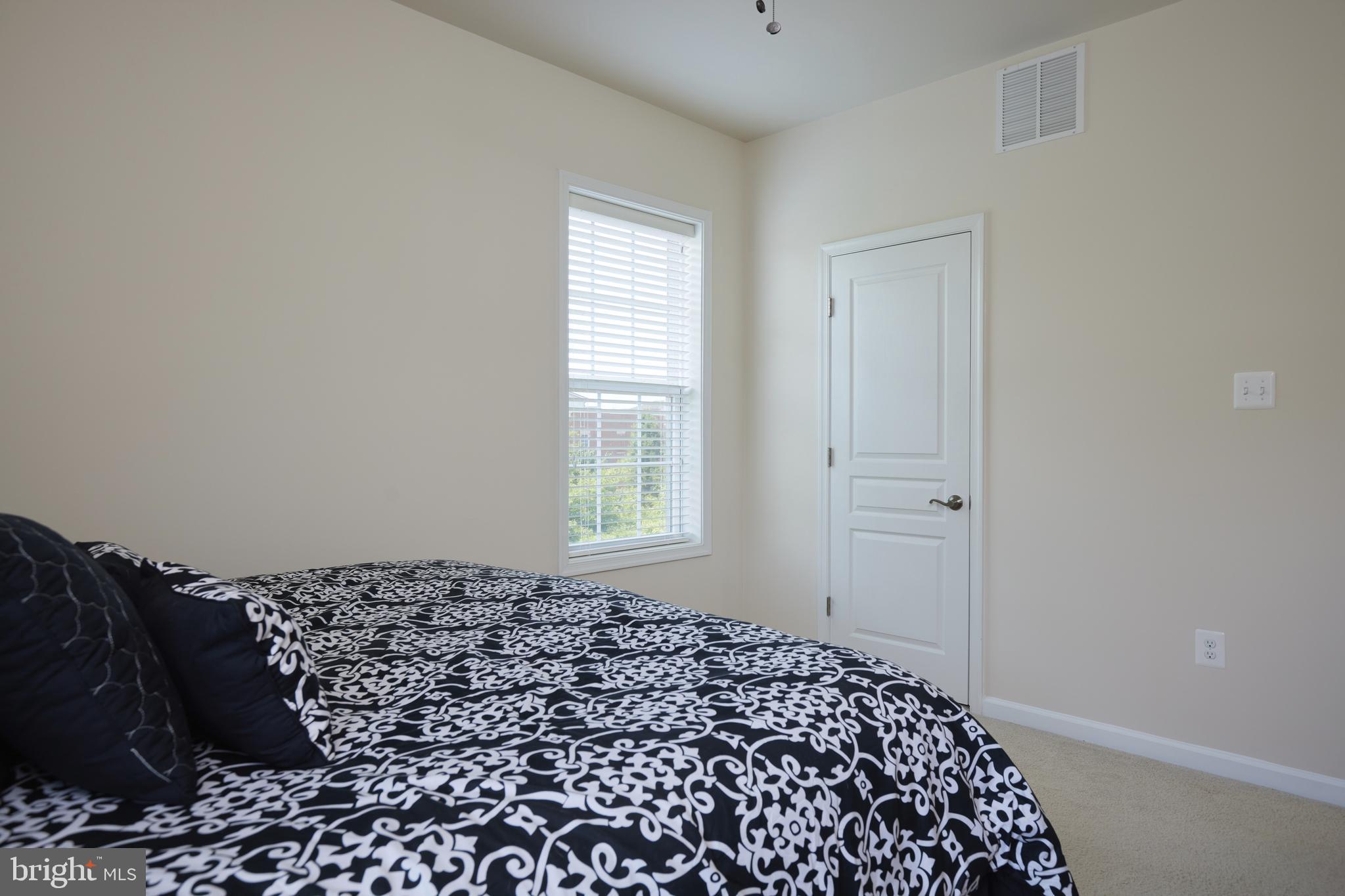 PARKLANDS AT WATKINS MILL - Residential