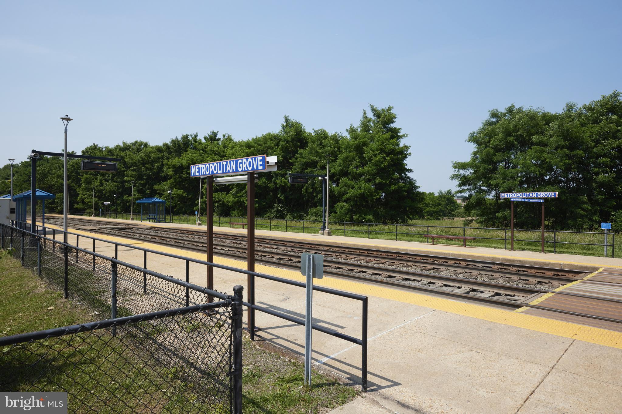 PARKLANDS AT WATKINS MILL - Residential