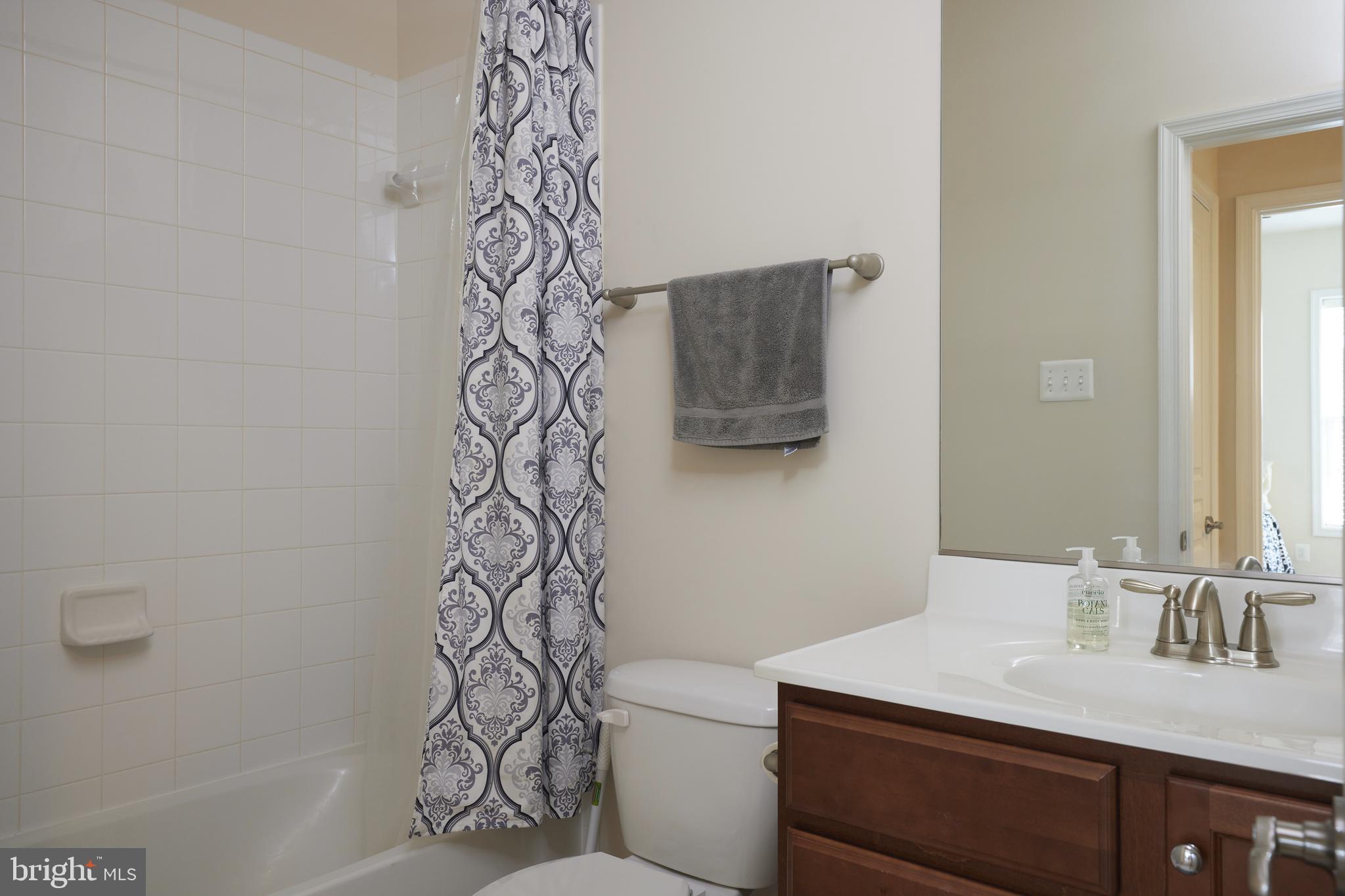 PARKLANDS AT WATKINS MILL - Residential