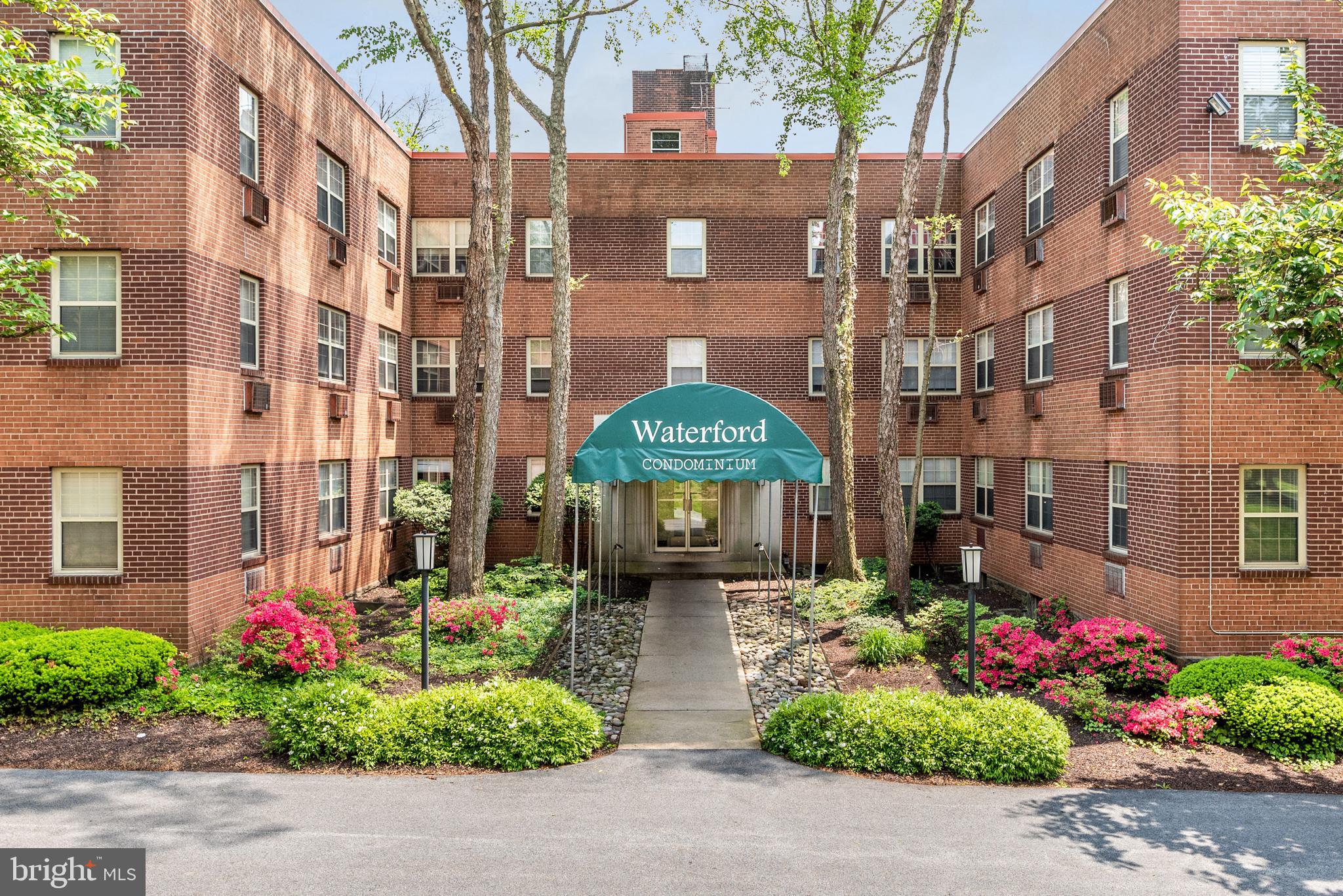 383 LAKESIDE ROAD G-2