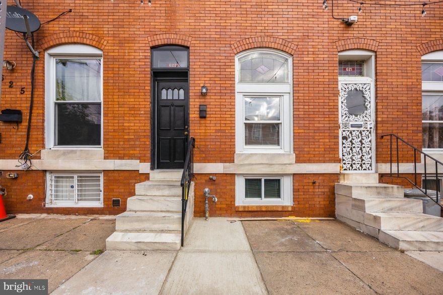 VIRTUALLY STAGED!!!

Stunning Newly Remodeled Townhome. Experience the perfect blend of modern luxury and urban convenience in this spacious, fully renovated 2 bedroom, 1 bath, with office space rowhome. Located in the Eastside of Baltimore City, you are just several blocks from the world renowned Johns Hopkins Hospital. The interior features a bright and open gourmet kitchen equipped with all new stainless steel appliances and sleek, modern finished. The updated bathroom boasts all new fixtures and a contemporary design., Across the main level, spacious living areas feature updated flooring and brand new lighting. The two bedrooms each provide plenty of room and abundant natural light and the convenient office location just off the main bedroom. Don't miss the opportunity to be the first to live in this beautifully transformed home. Make your appointment today!