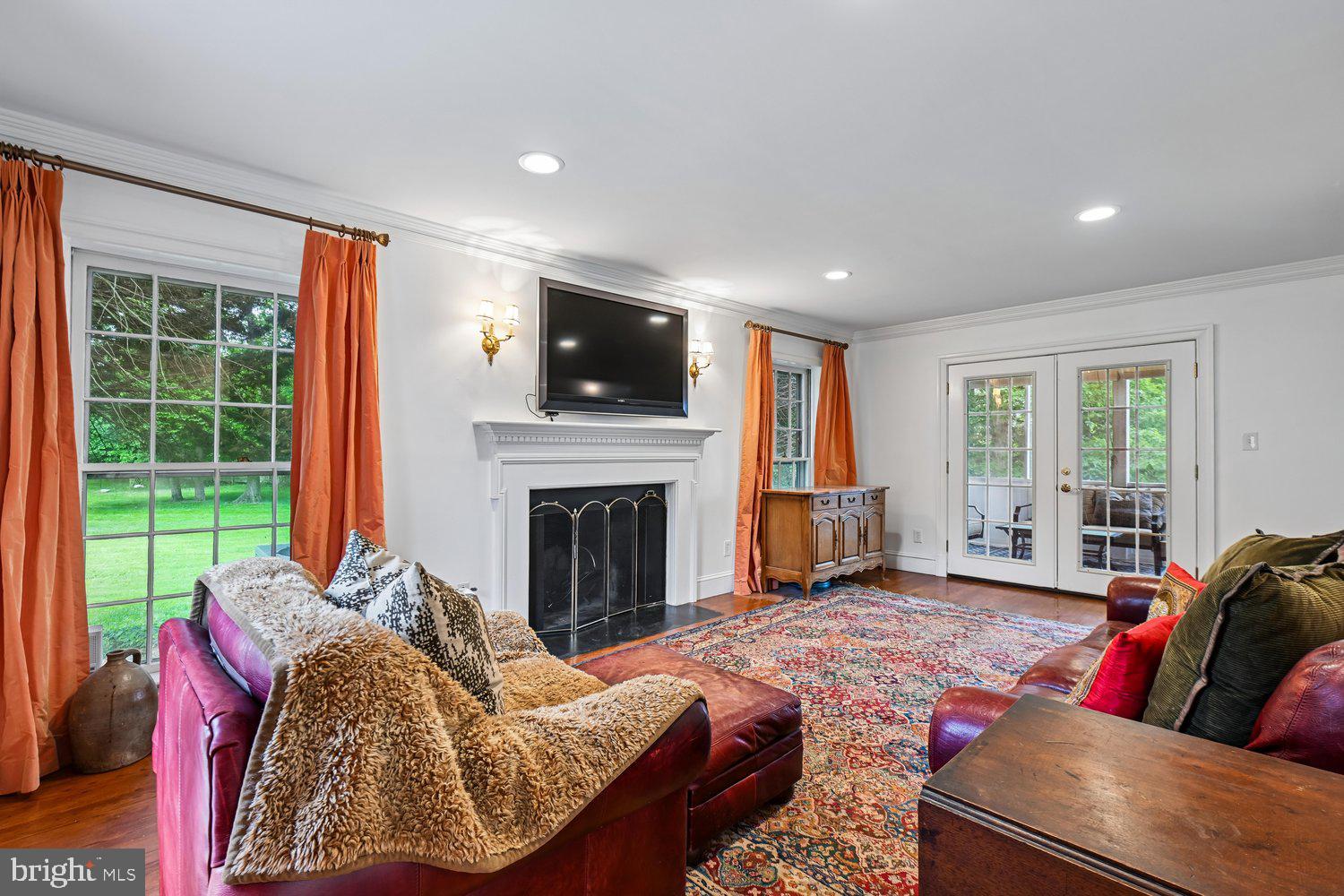 MANOR PARK - Residential