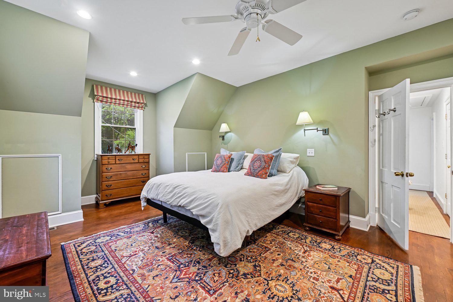 MANOR PARK - Residential