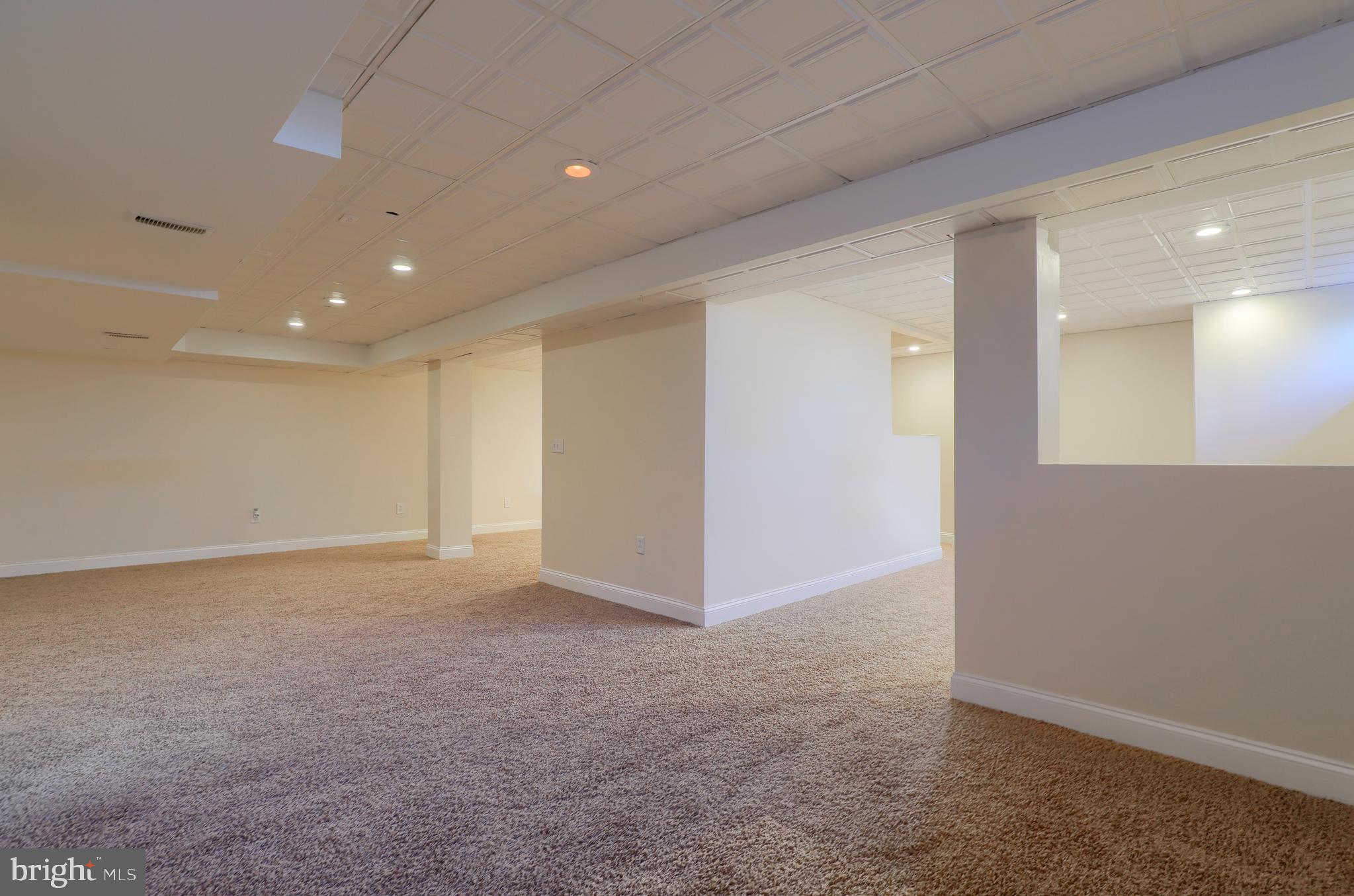 WALLINGFORD ESTATES - Residential