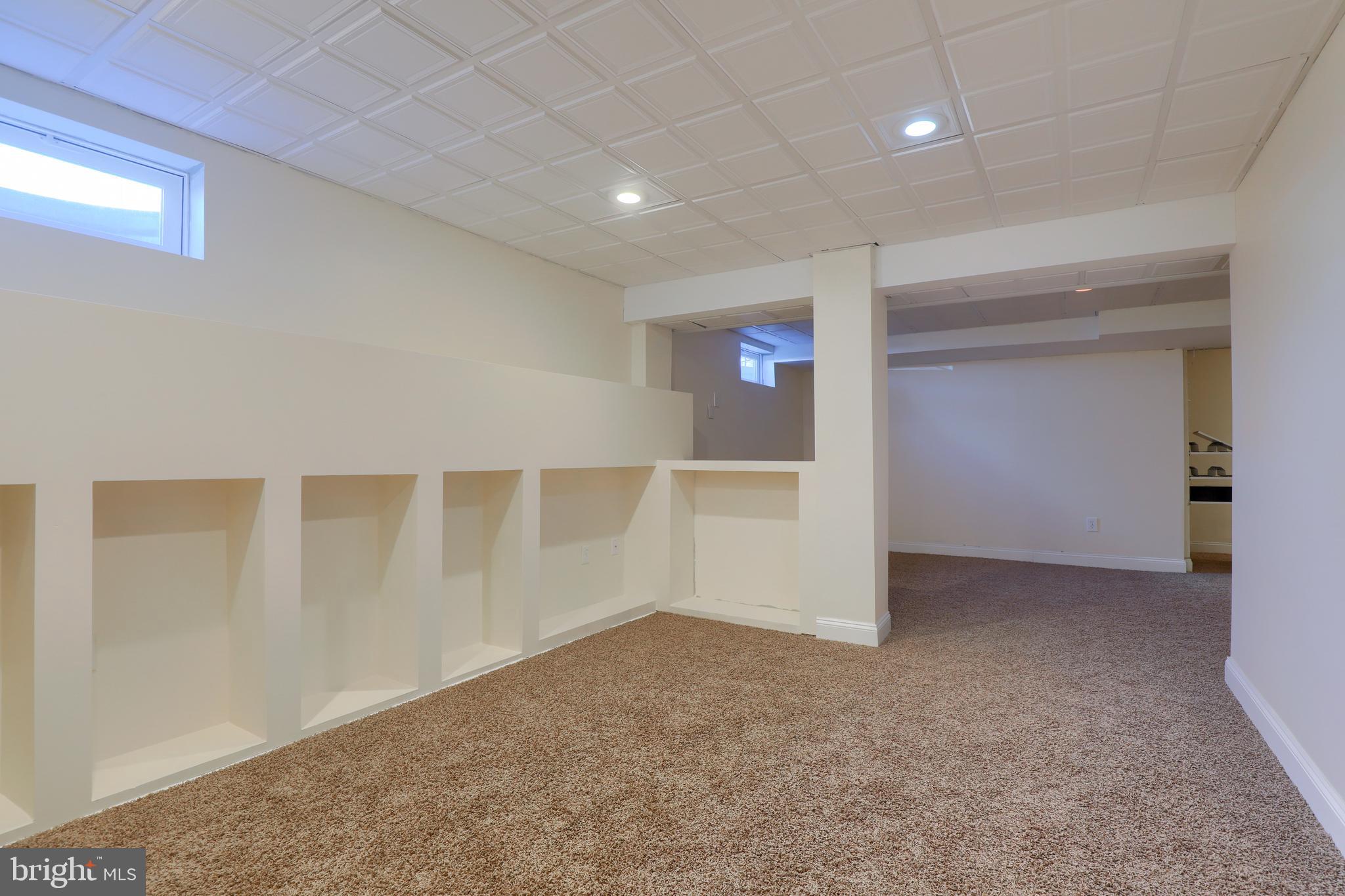 WALLINGFORD ESTATES - Residential