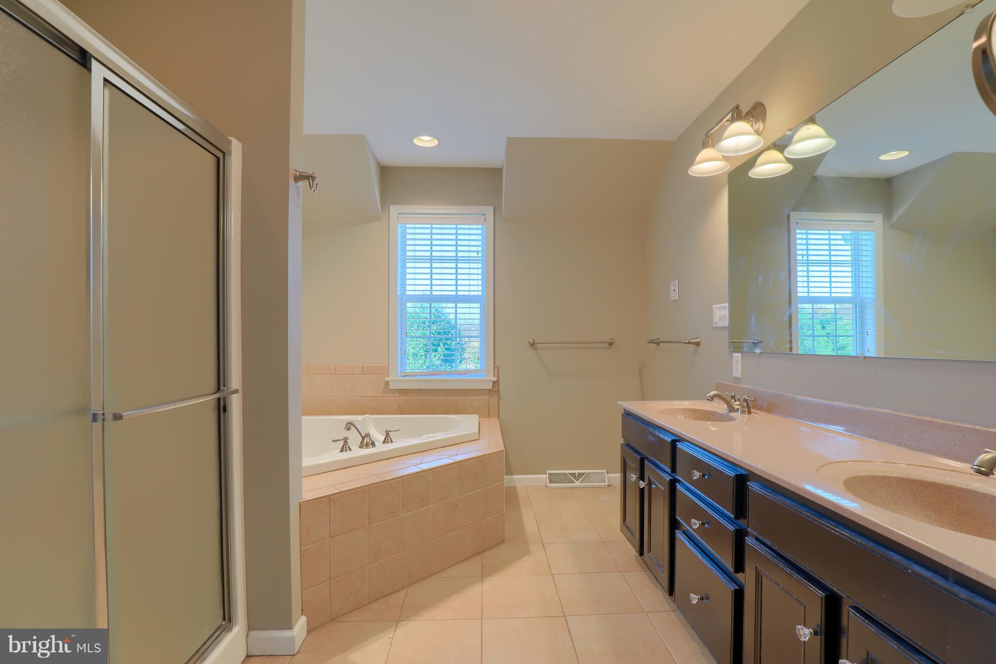 WALLINGFORD ESTATES - Residential