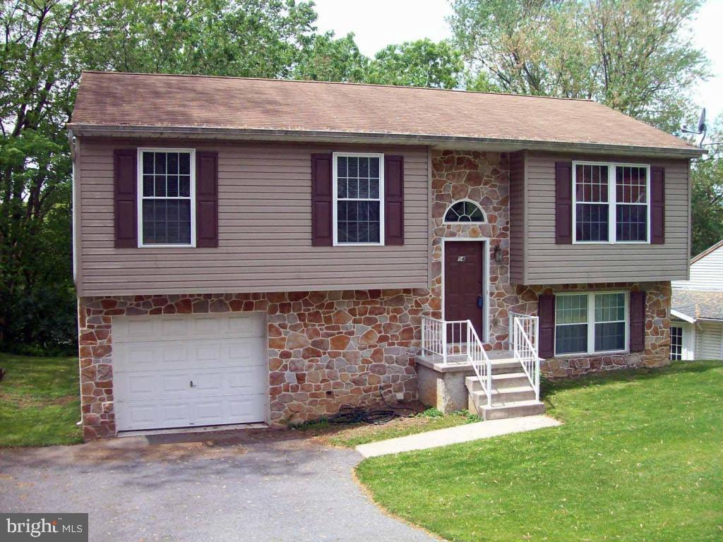 EAST LAMPETER - Residential