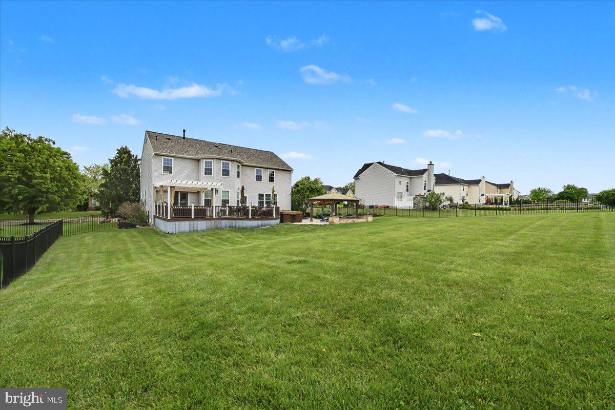 FOX RUN - Residential