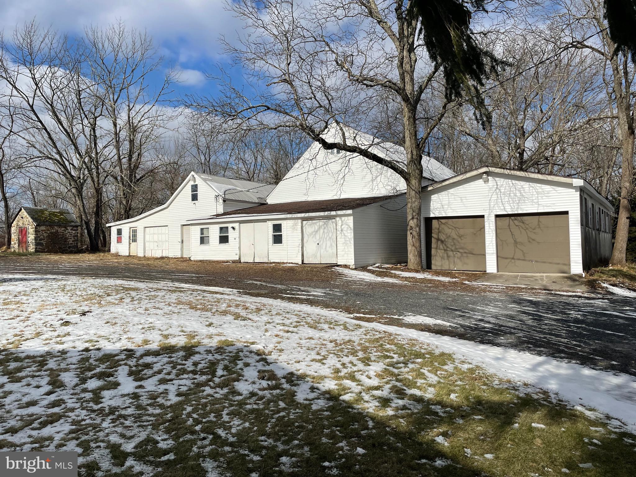 1710 LOWER ROCKY DALE ROAD