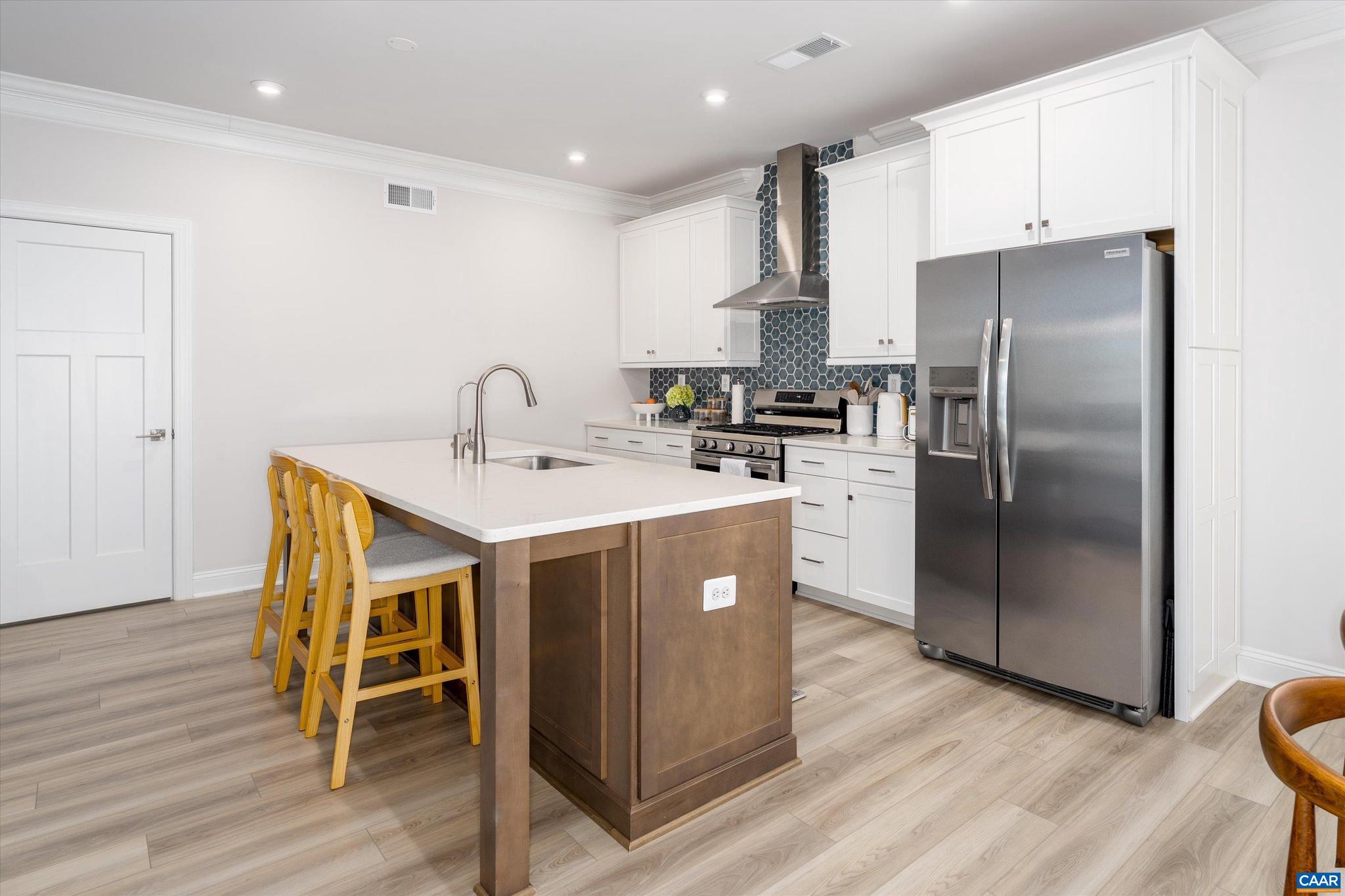 SPRING CREEK - Residential