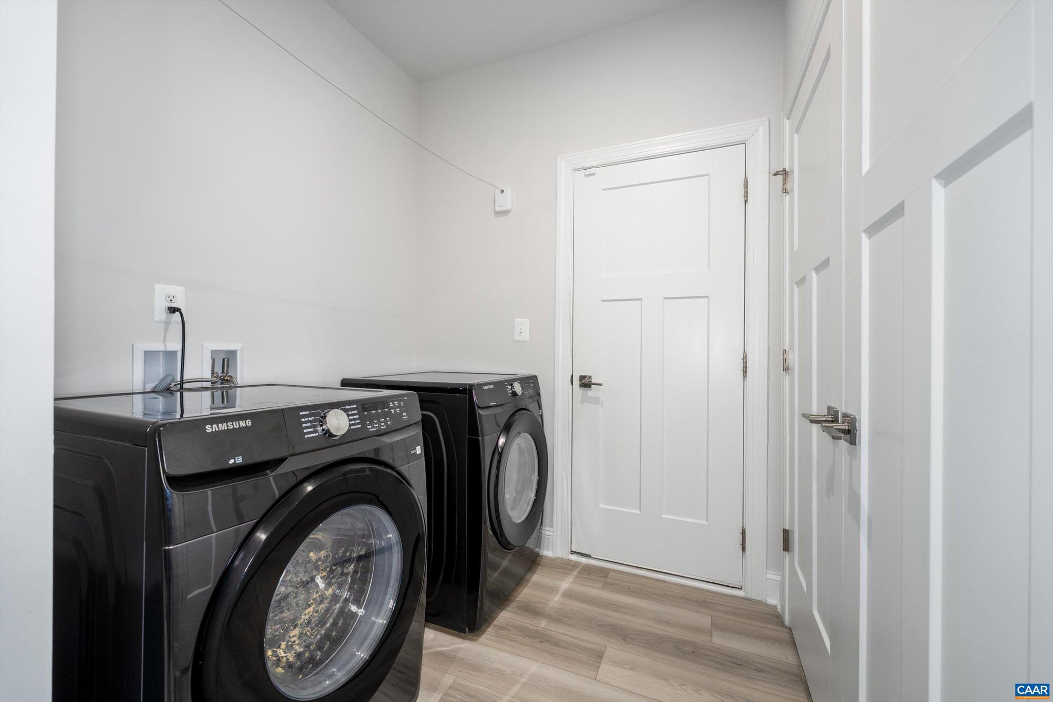 SPRING CREEK - Residential