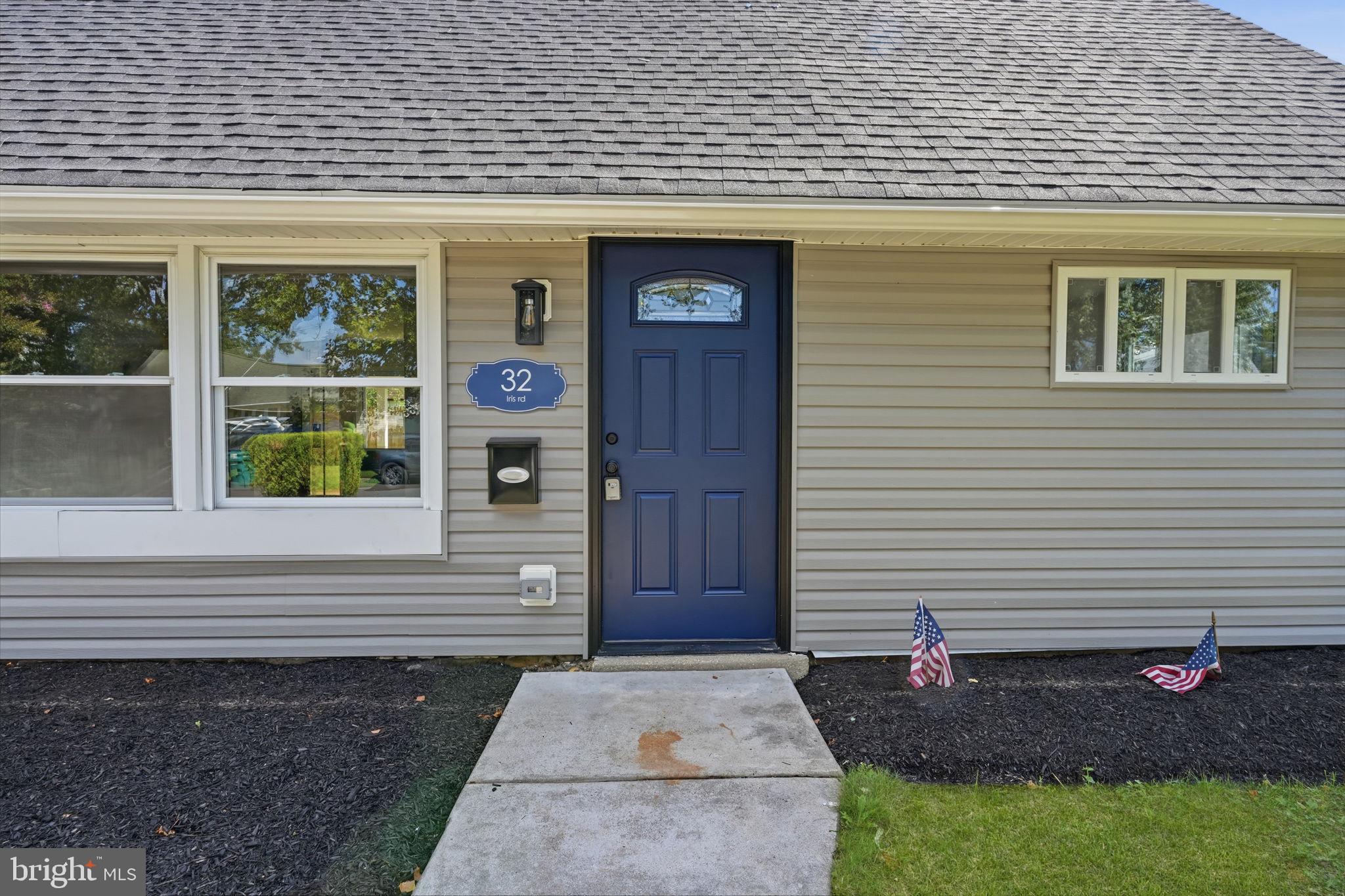 32 IRIS ROAD