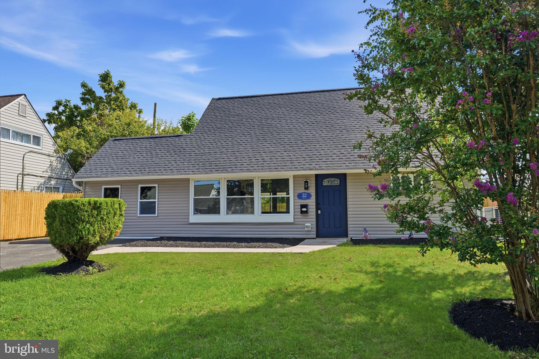 32 IRIS ROAD