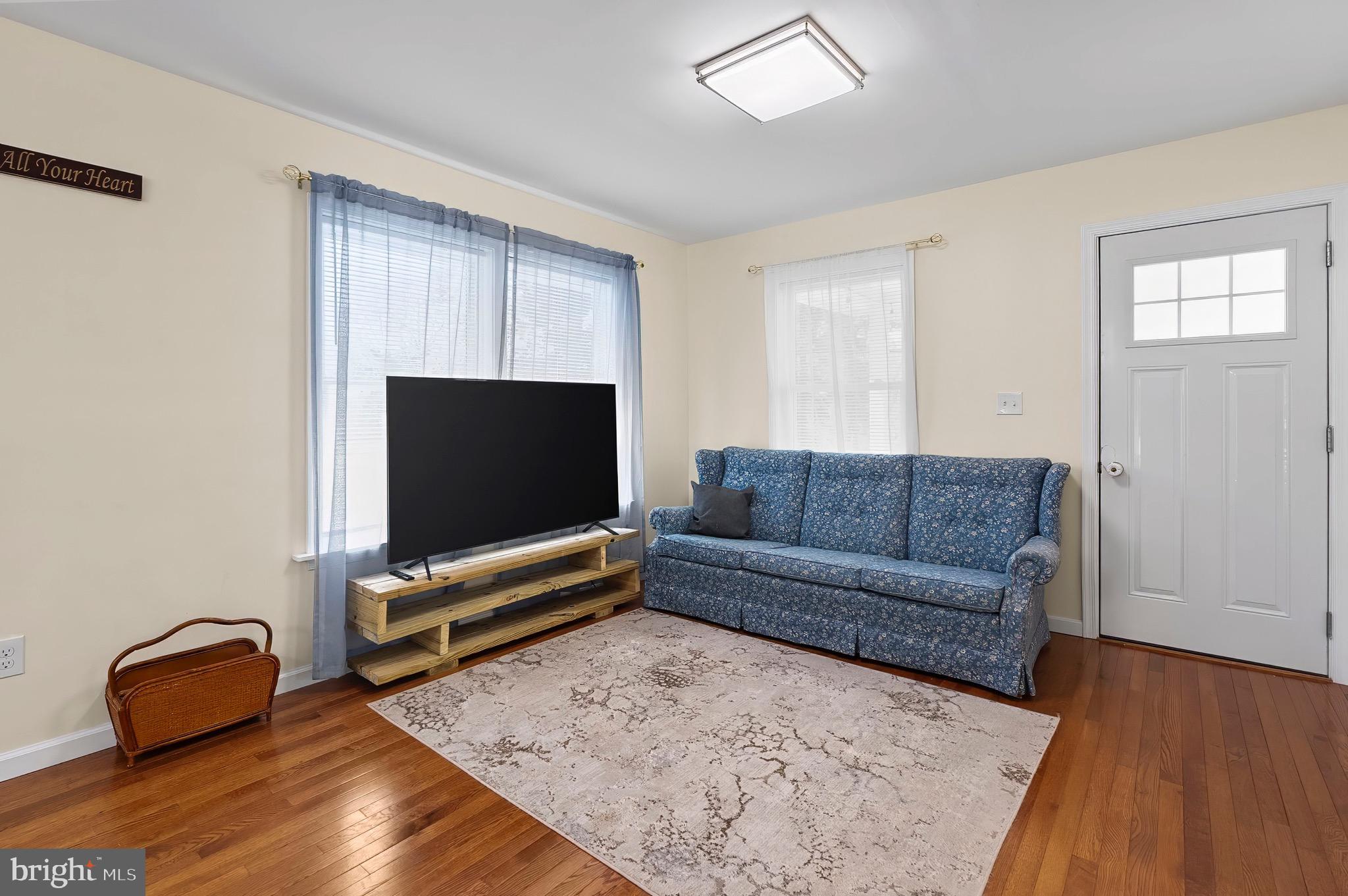 PERRYVILLE - Residential