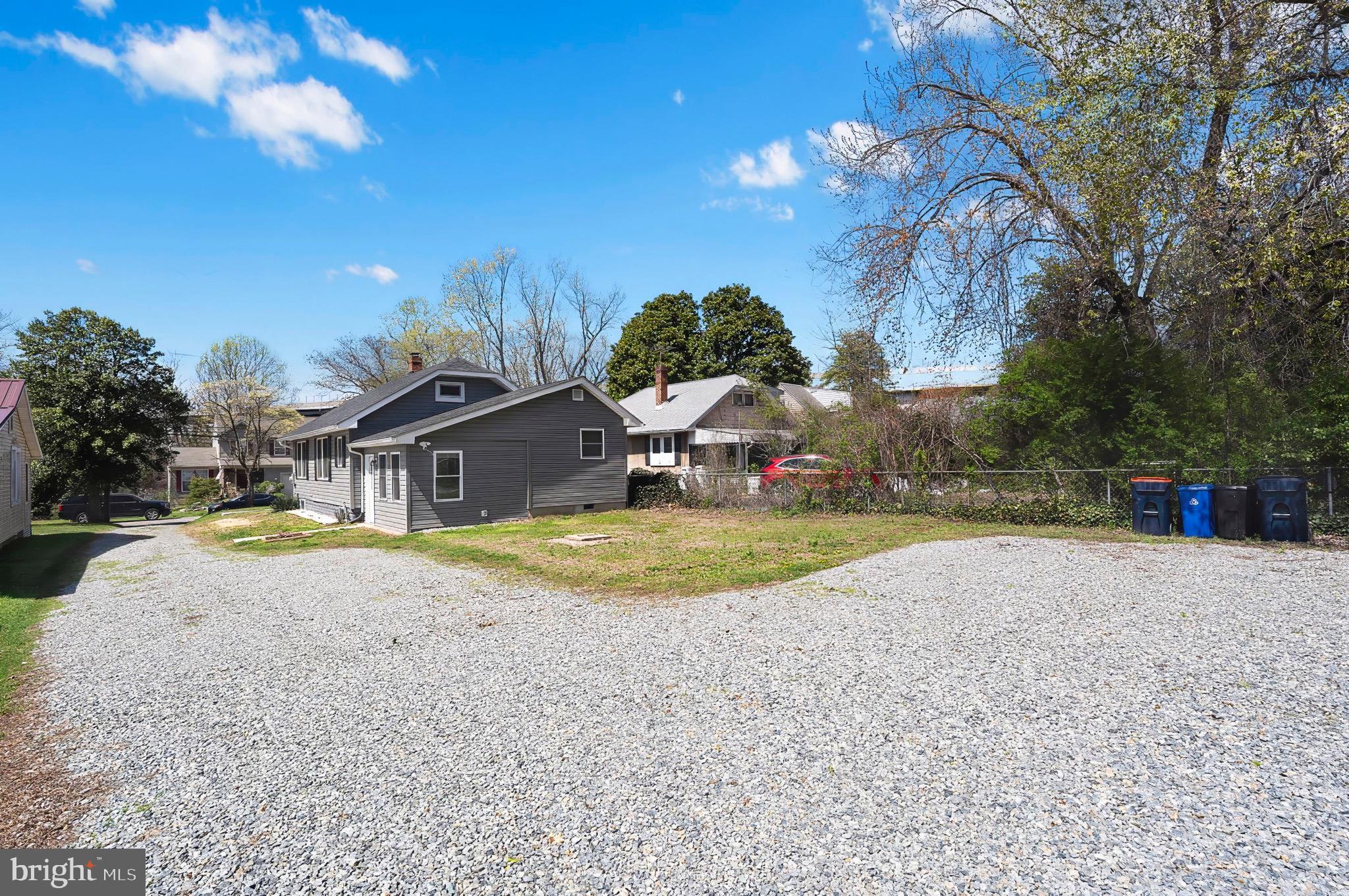 PERRYVILLE - Residential