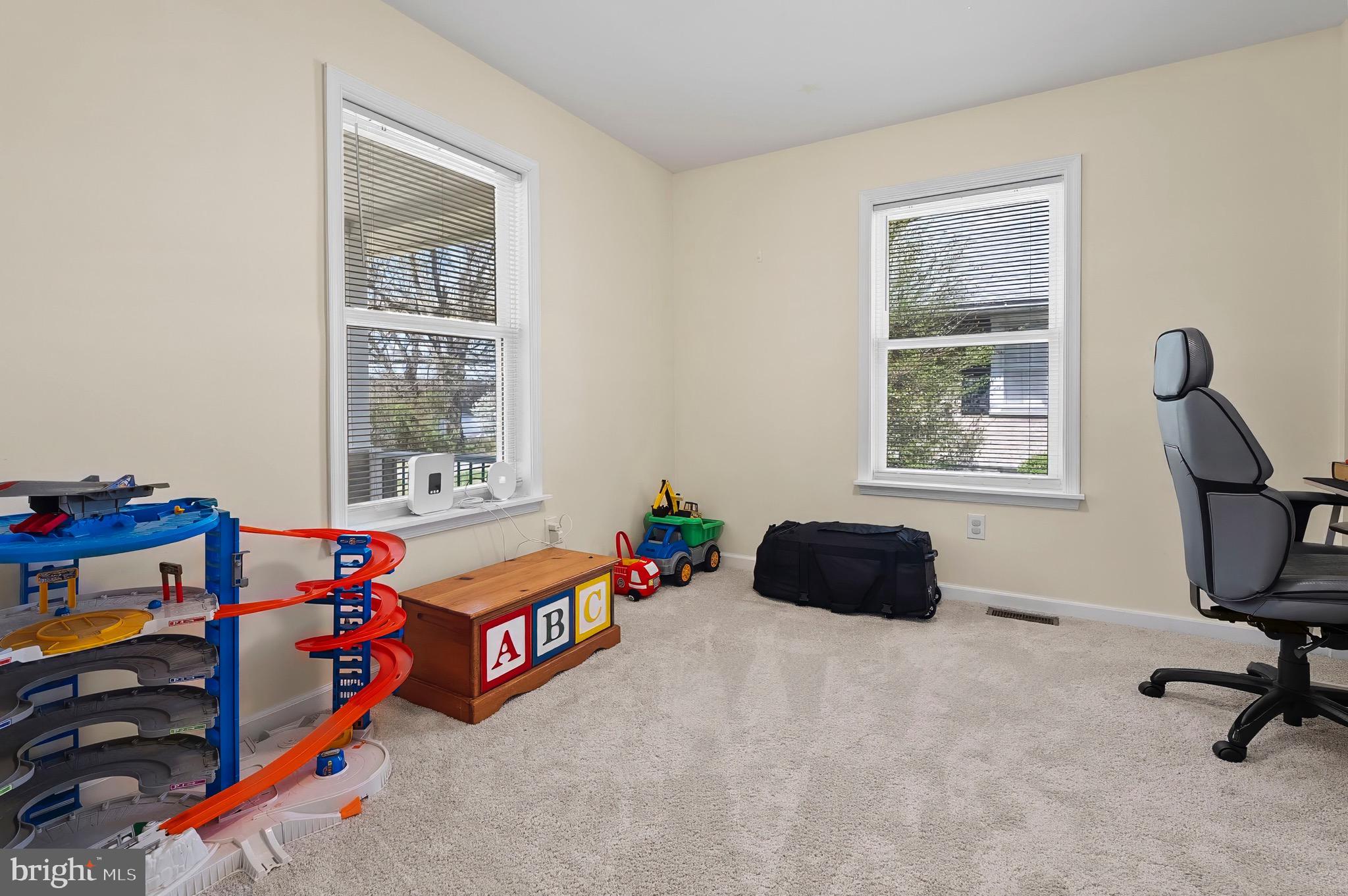 PERRYVILLE - Residential