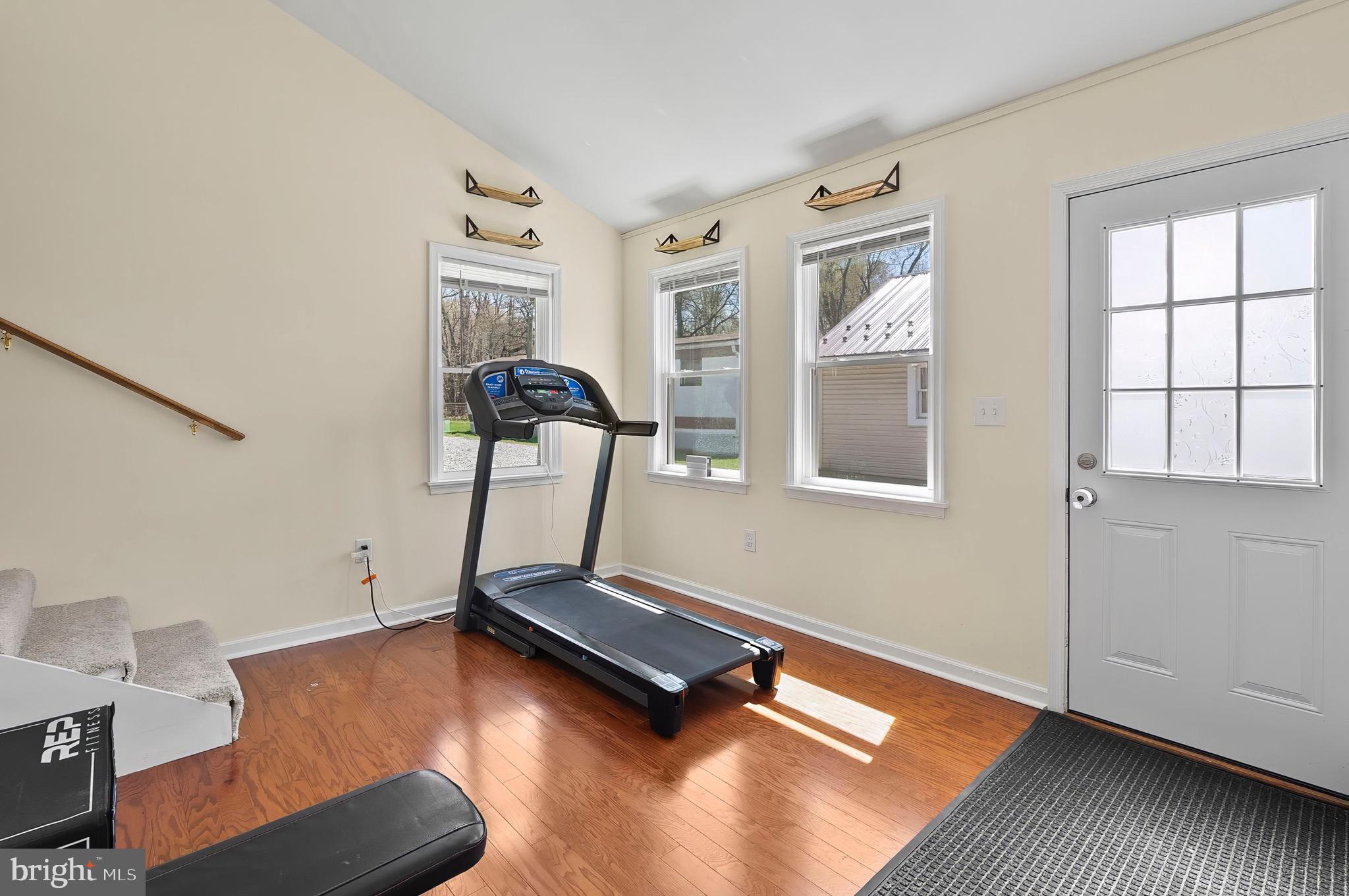 PERRYVILLE - Residential