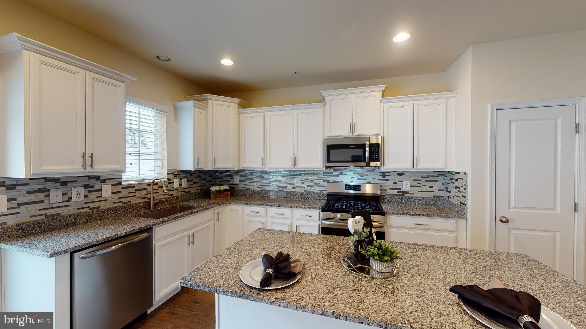 CREEKSTONE VILLAGE - Residential