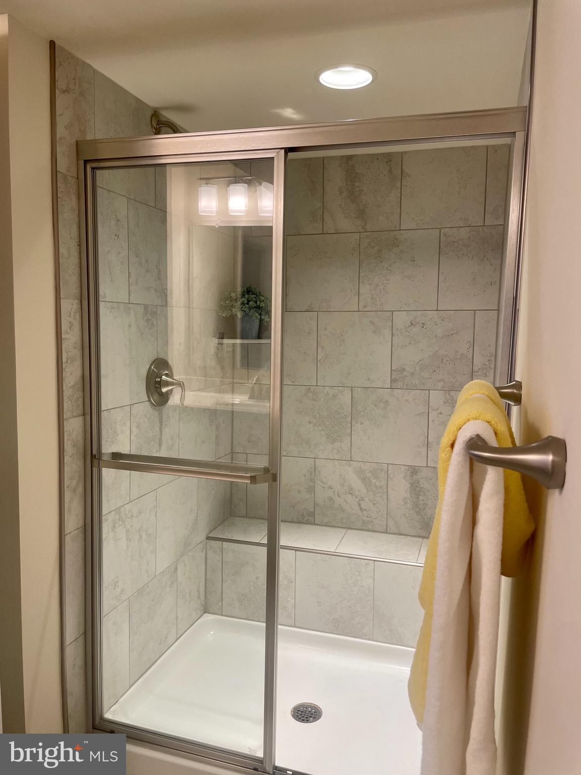 CREEKSTONE VILLAGE - Residential