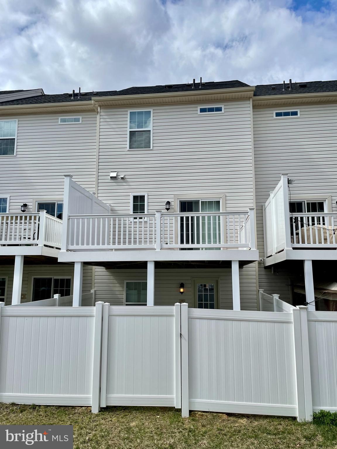 CREEKSTONE VILLAGE - Residential