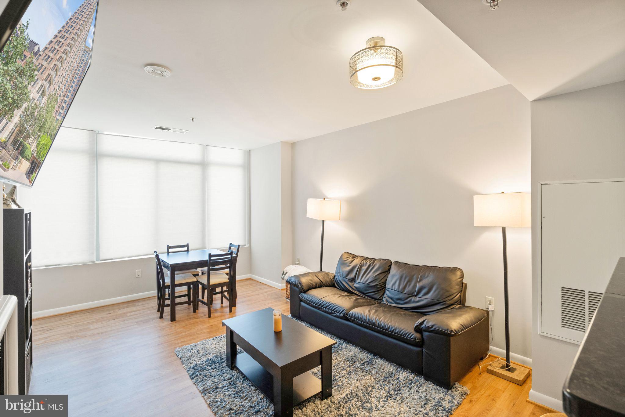 CONTINENTAL - Residential Lease