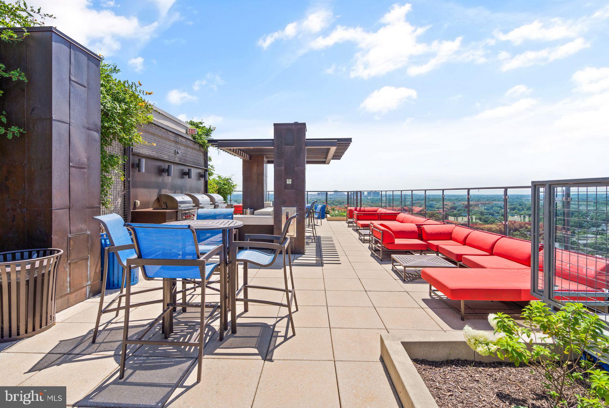 CONTINENTAL - Residential Lease