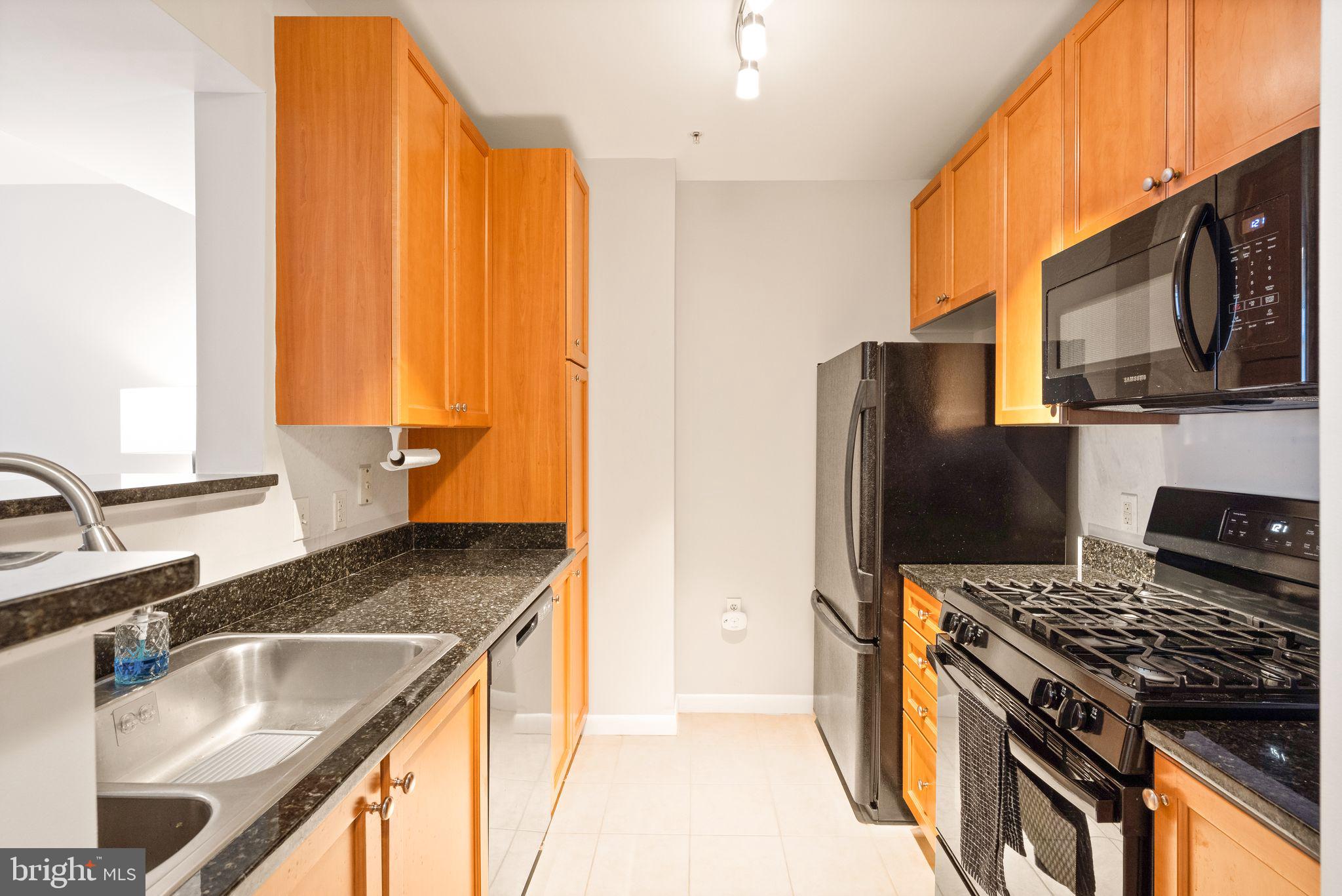 851 N GLEBE ROAD 115