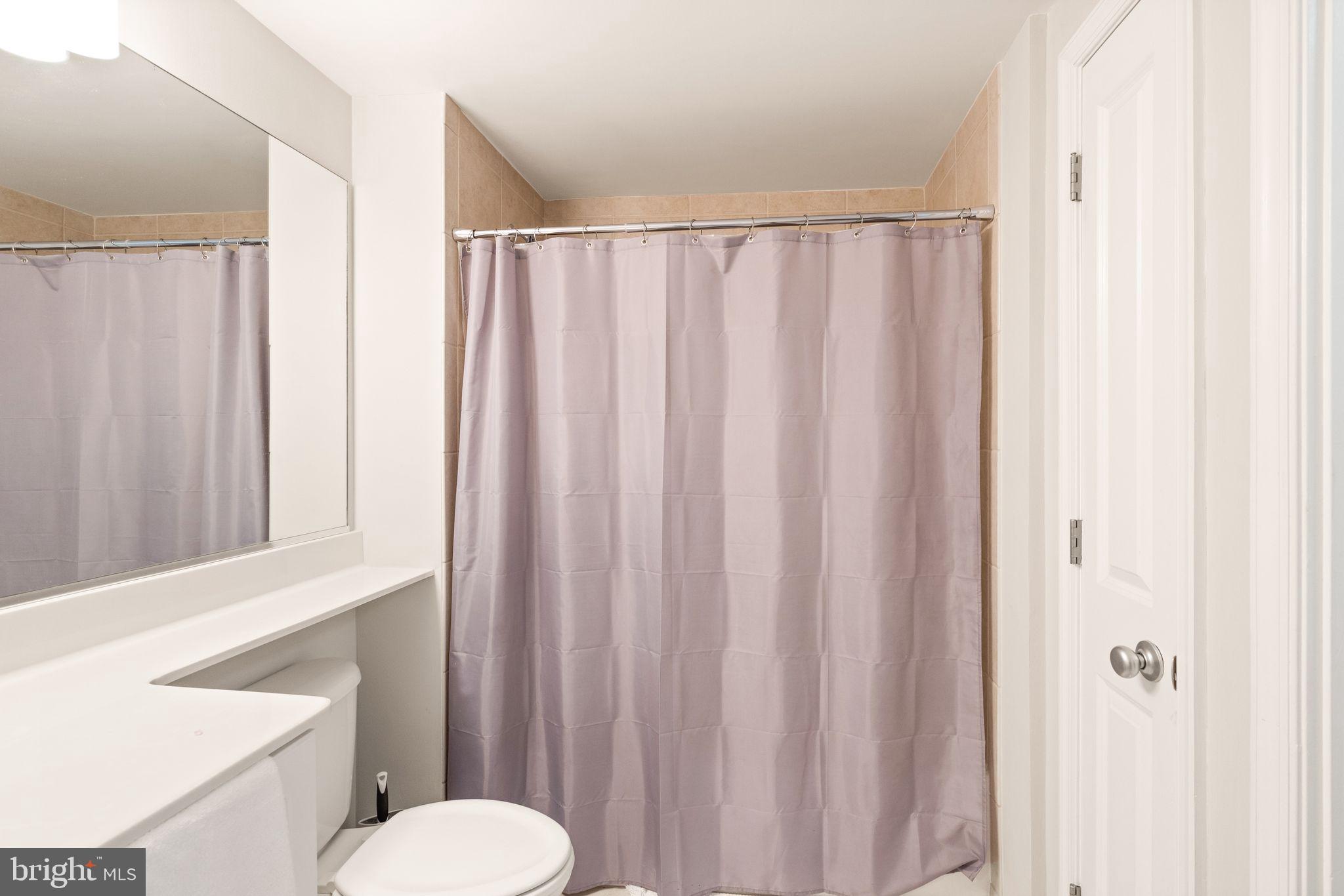 CONTINENTAL - Residential Lease