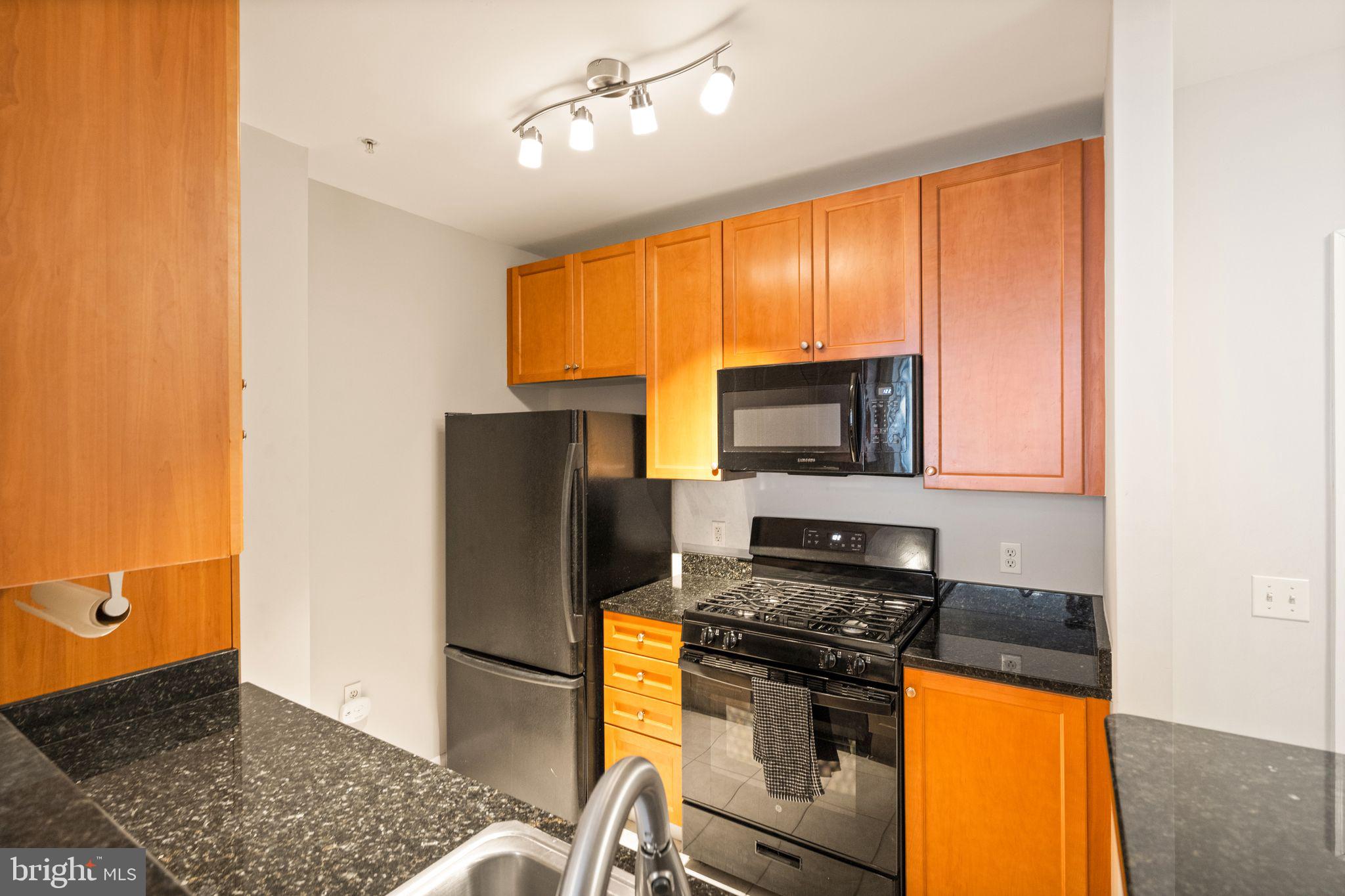 851 N GLEBE ROAD 115