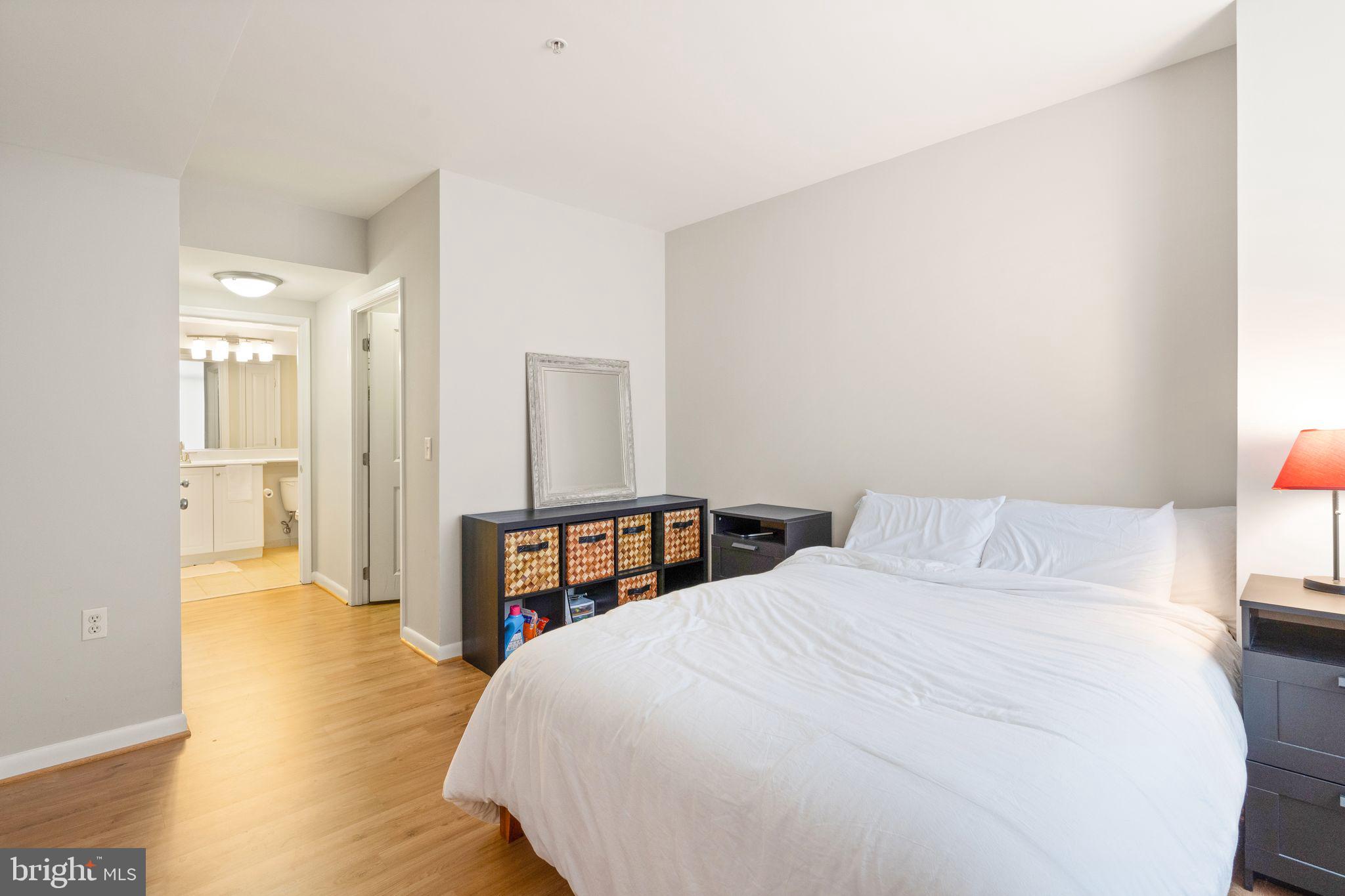 CONTINENTAL - Residential Lease