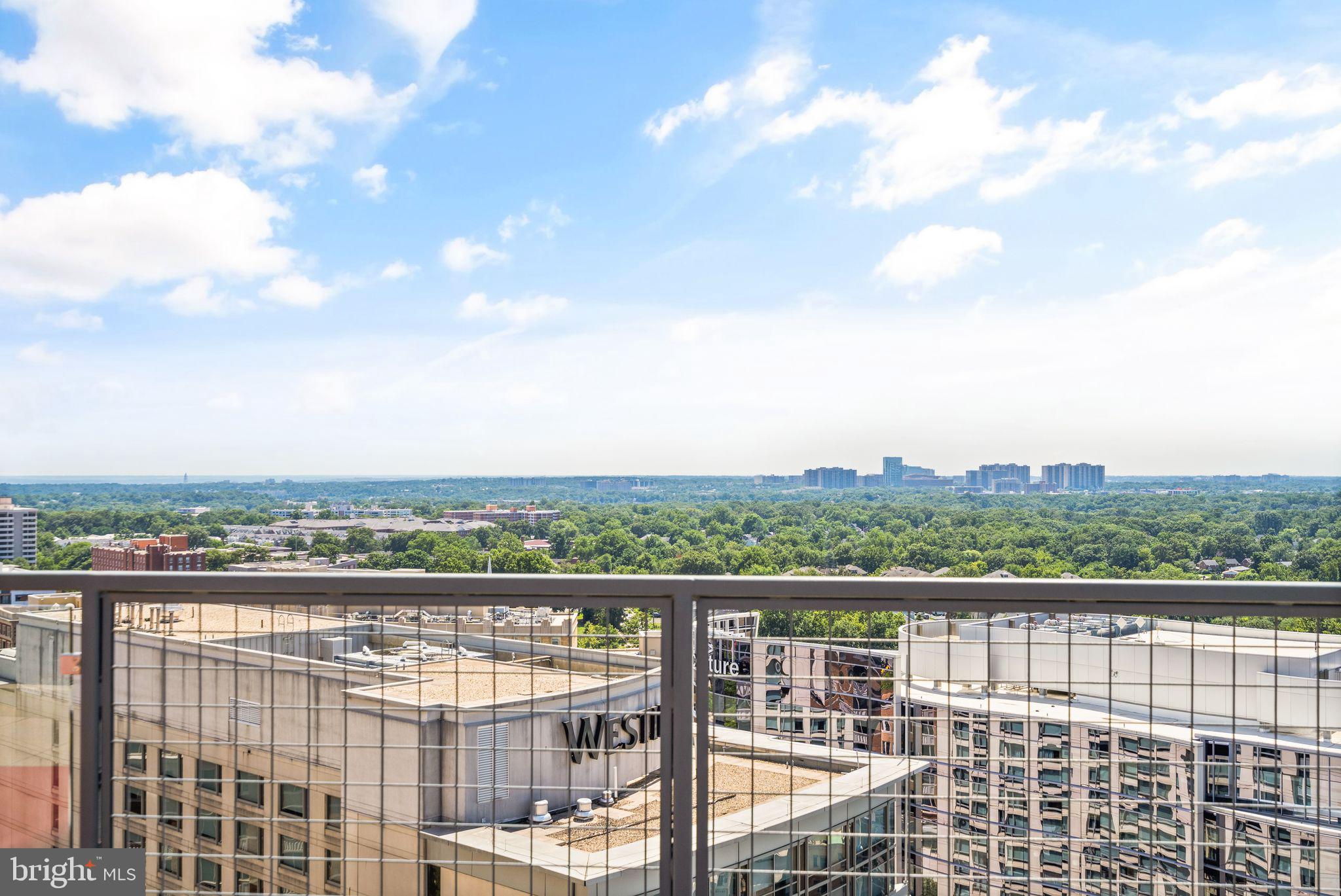 CONTINENTAL - Residential Lease