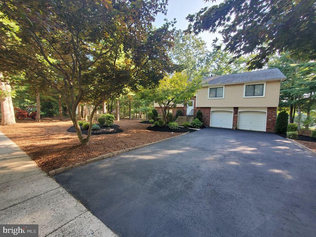 Photo of 26 Washburne Avenue, BERLIN, NJ 08009 (MLS # NJCD2118058)