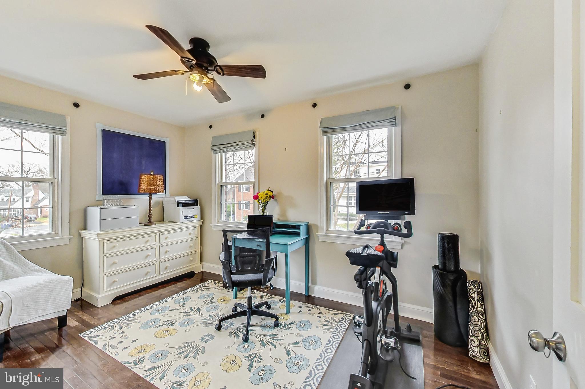 LEE HEIGHTS - Residential