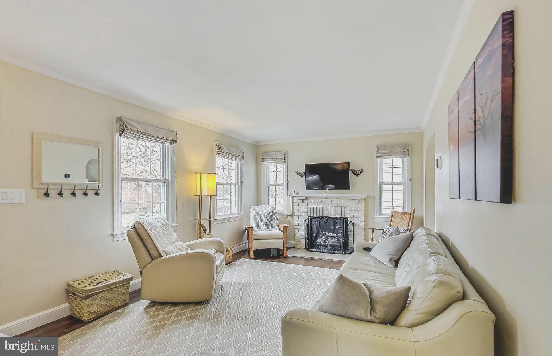 LEE HEIGHTS - Residential