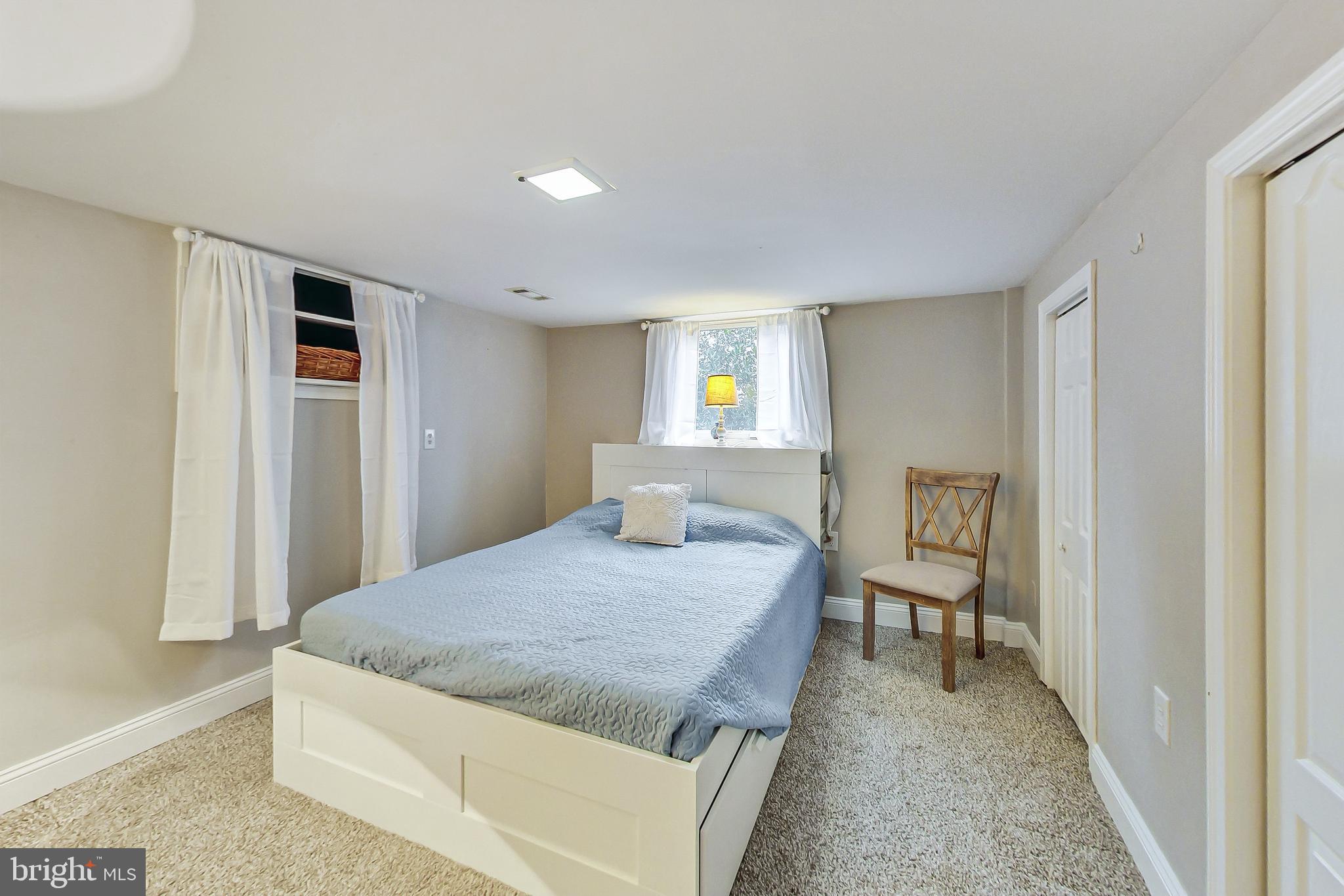 LEE HEIGHTS - Residential