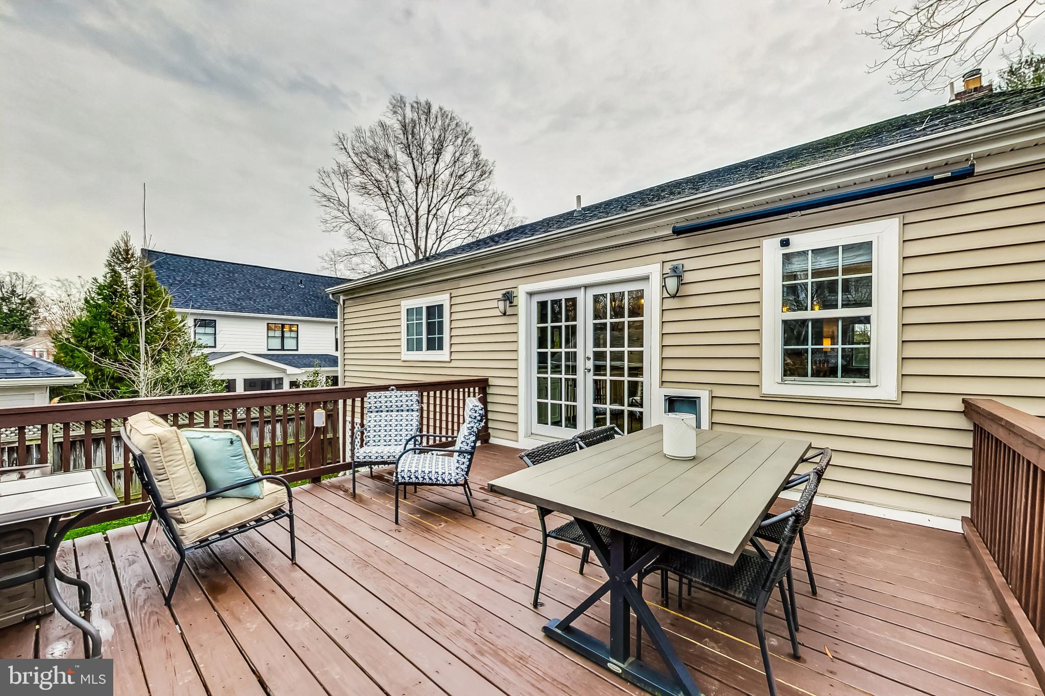 LEE HEIGHTS - Residential