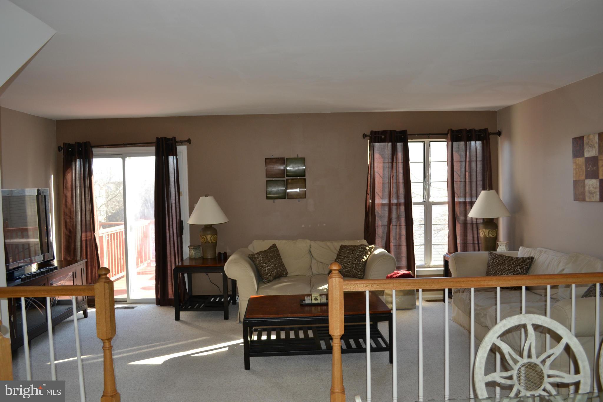 SEVEN OAKS - Residential