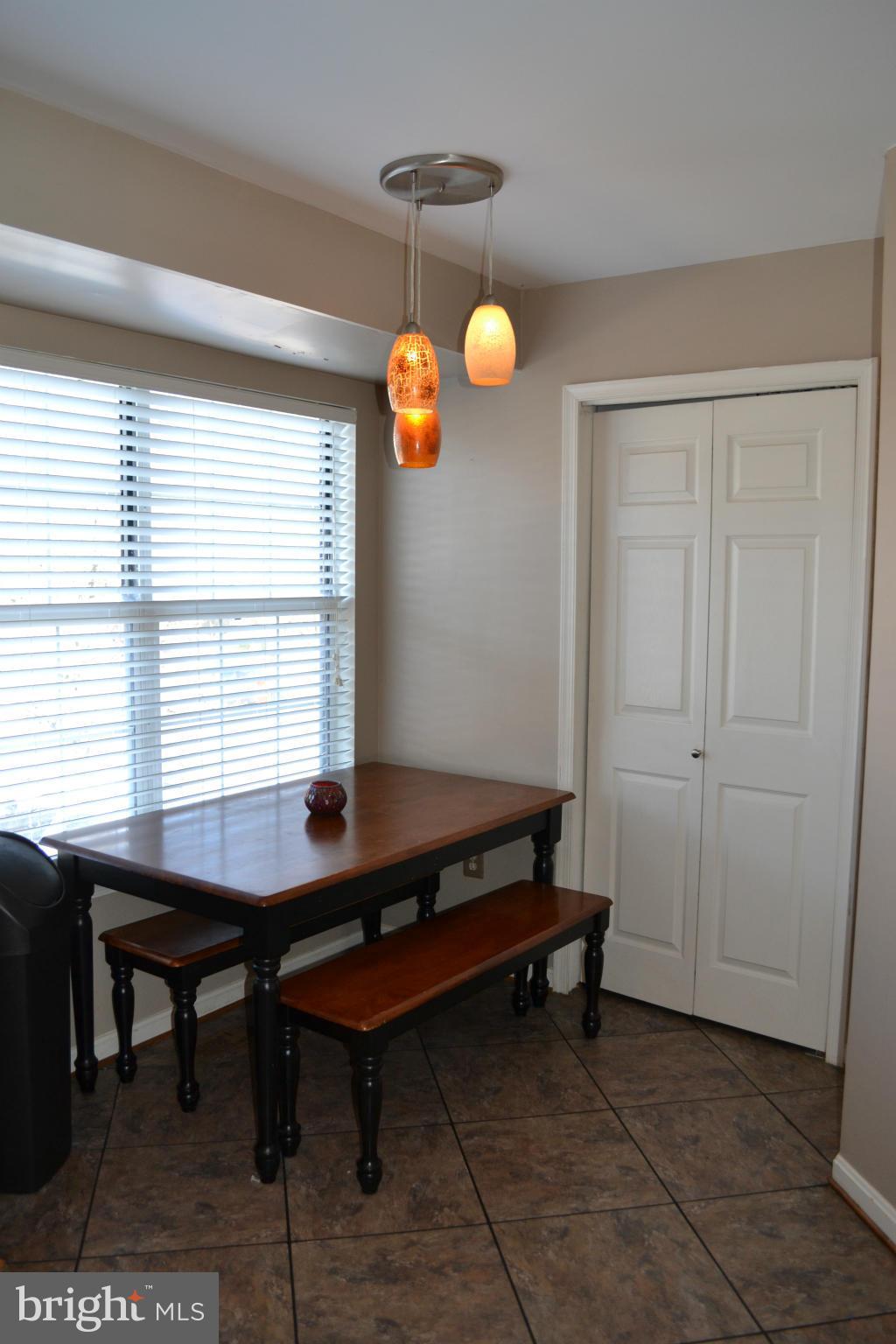 SEVEN OAKS - Residential