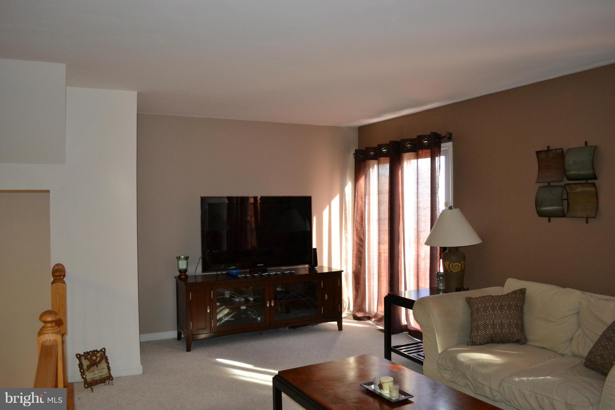 SEVEN OAKS - Residential